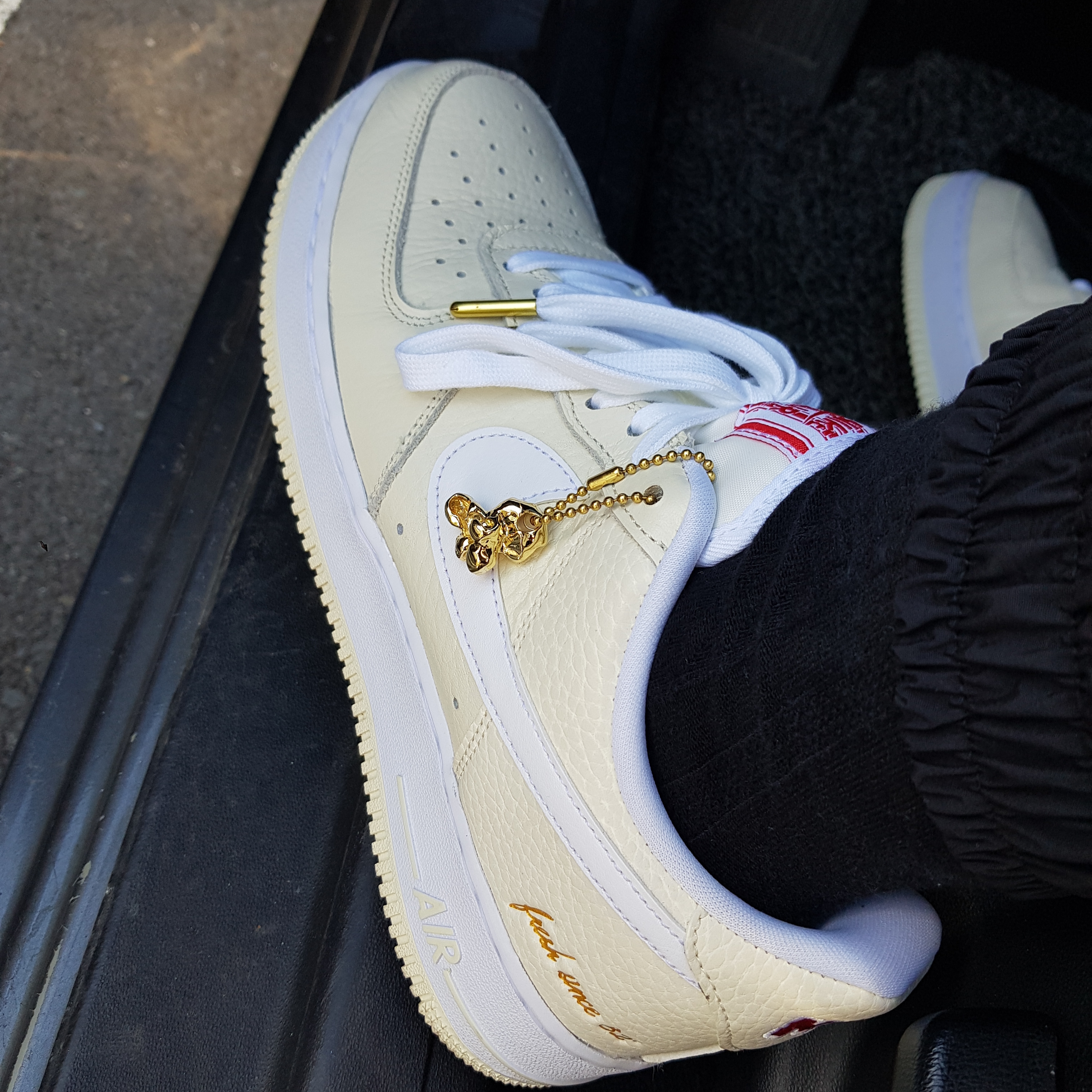 Nike Air Force 1 '07 PRM Popcorn 착용 스타일 - 1