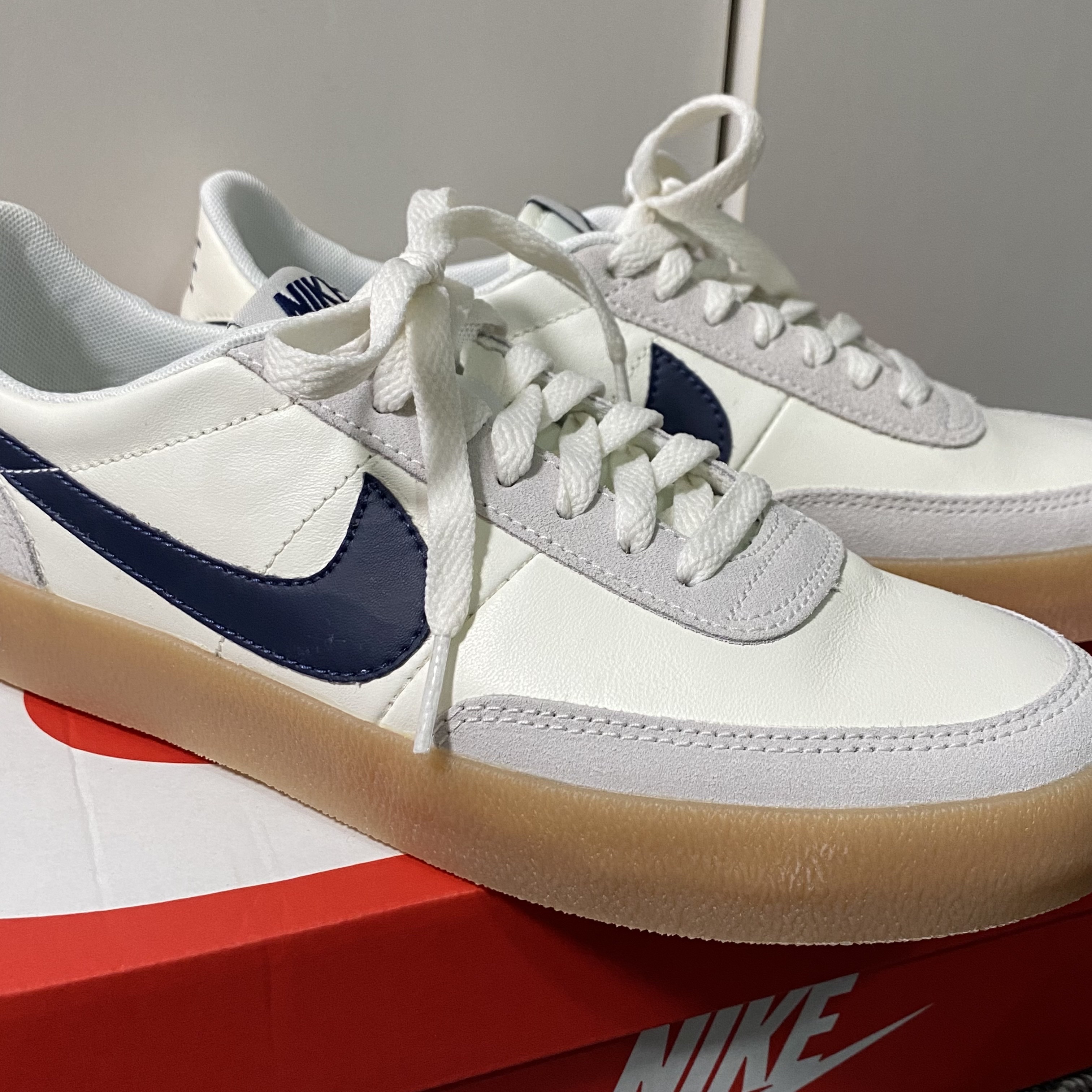Nike x J.Crew Killshot 2 Sail Midnight Navy 착용 스타일