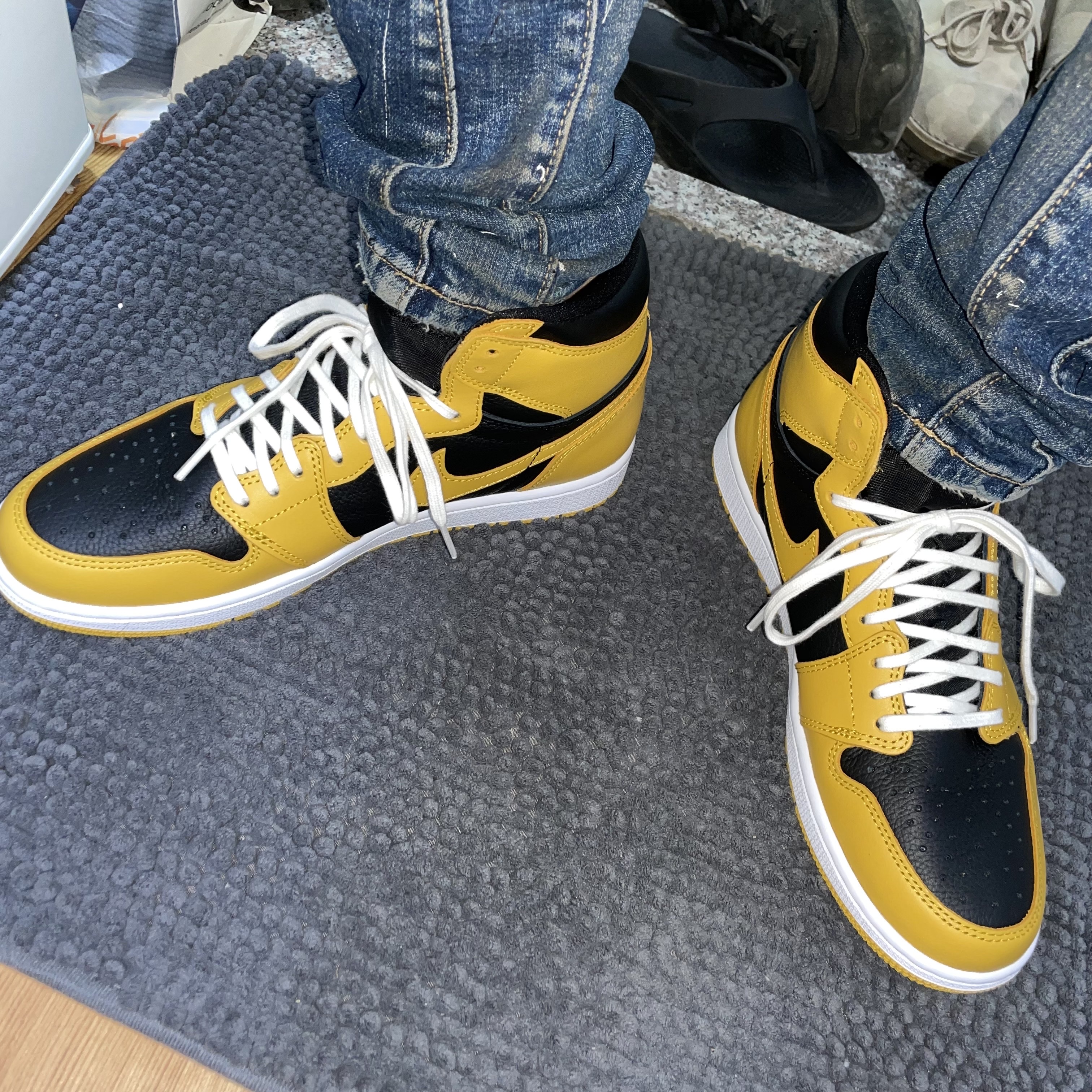 Jordan 1 Retro High OG Pollen 착용 스타일