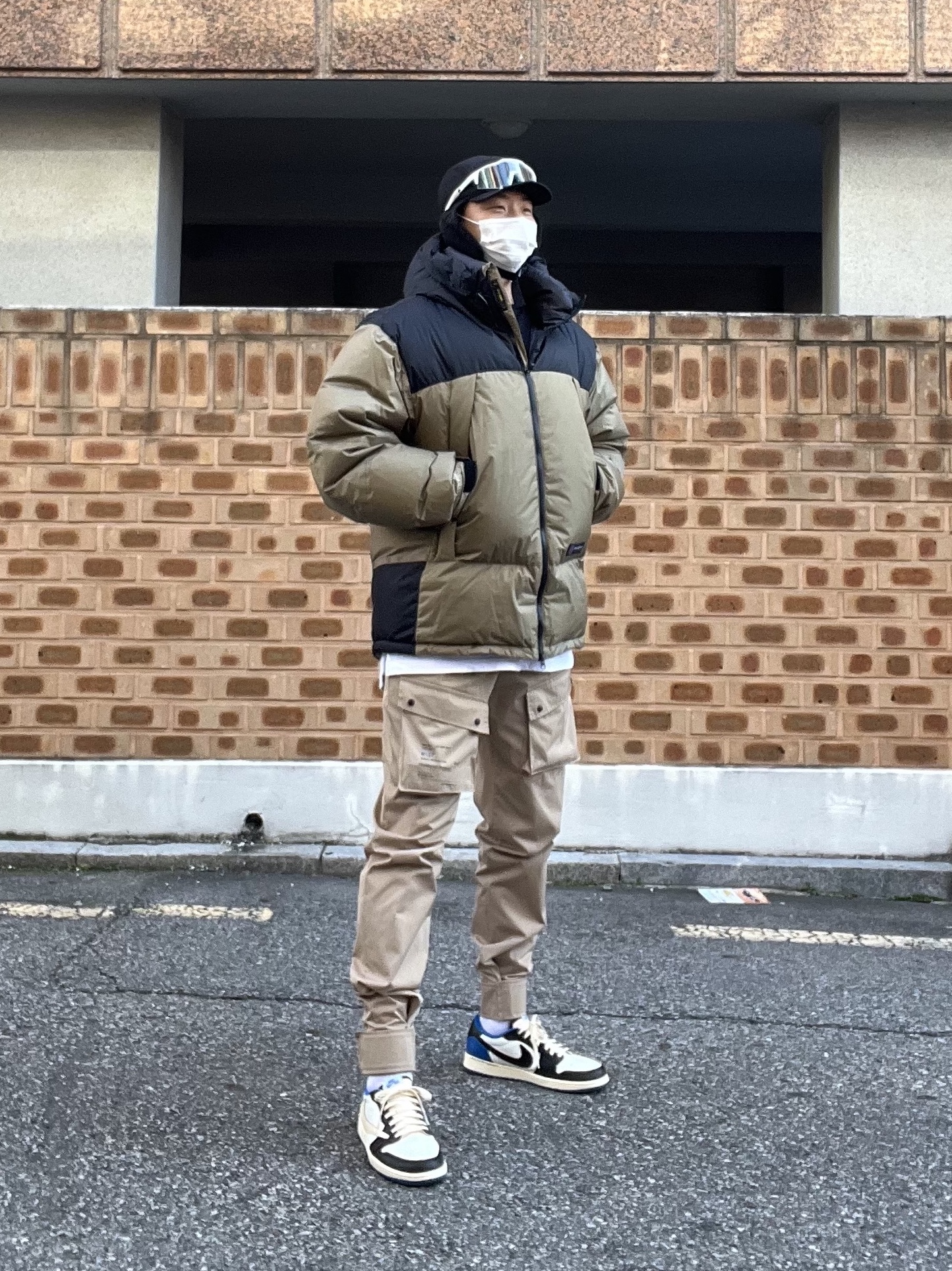 Jordan 1 x Travis Scott x Fragment Retro Low OG SP Military Blue 착용 스타일
