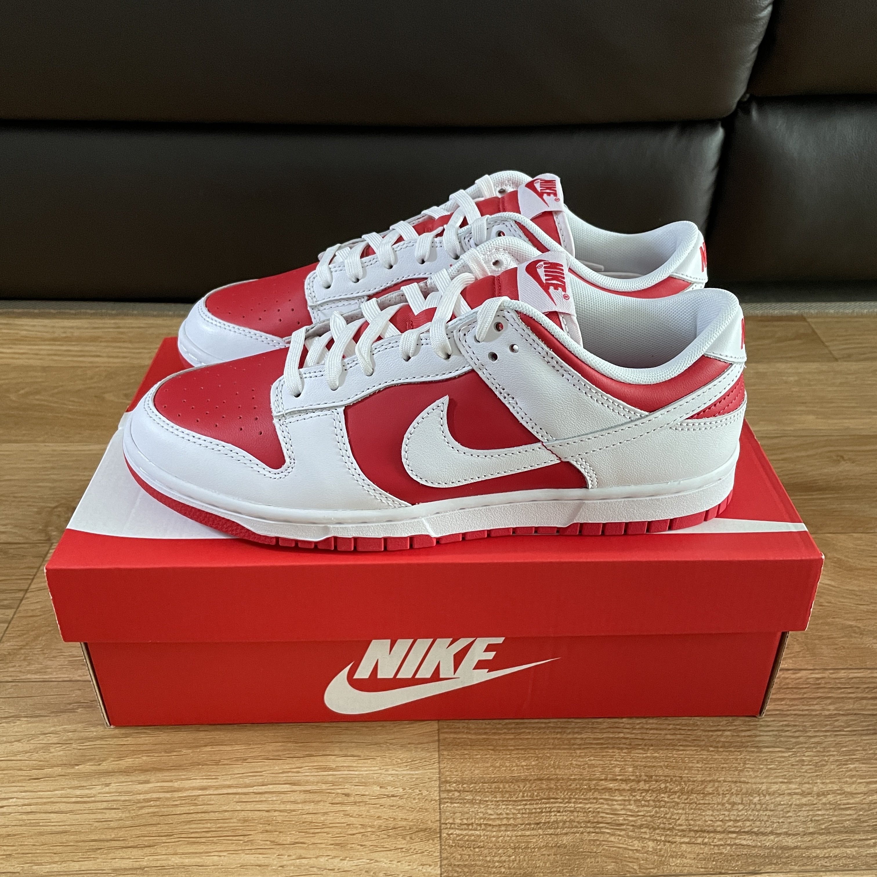 Nike Dunk Low Retro Championship Red 착용 스타일