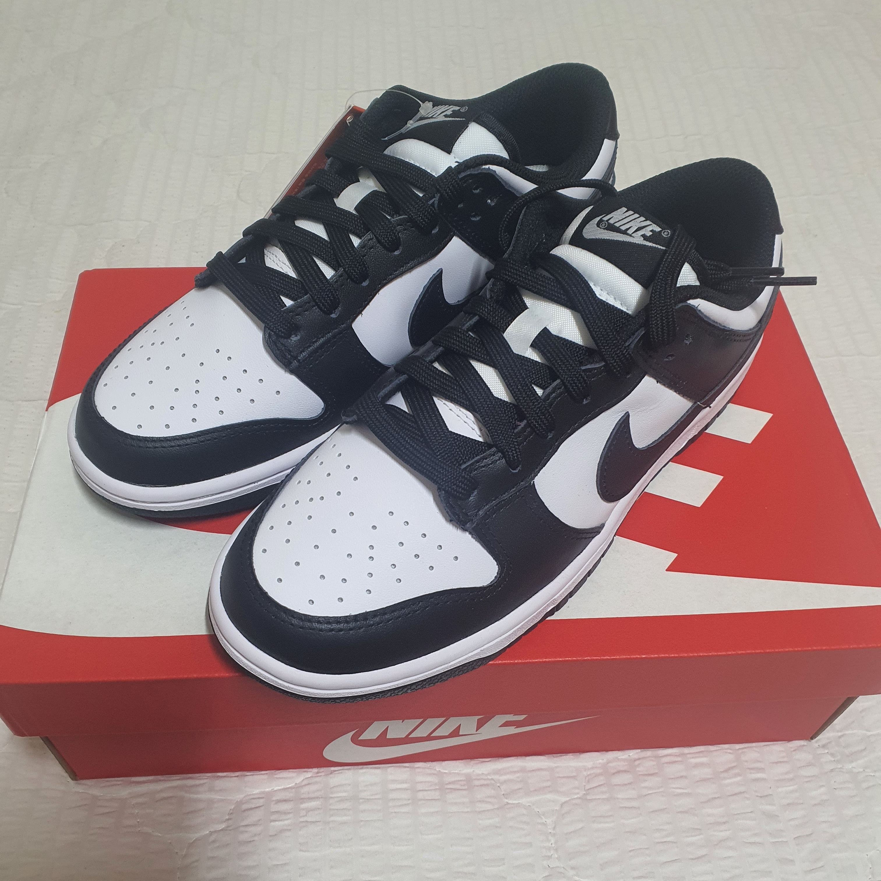 (W) Nike Dunk Low Black 착용 스타일