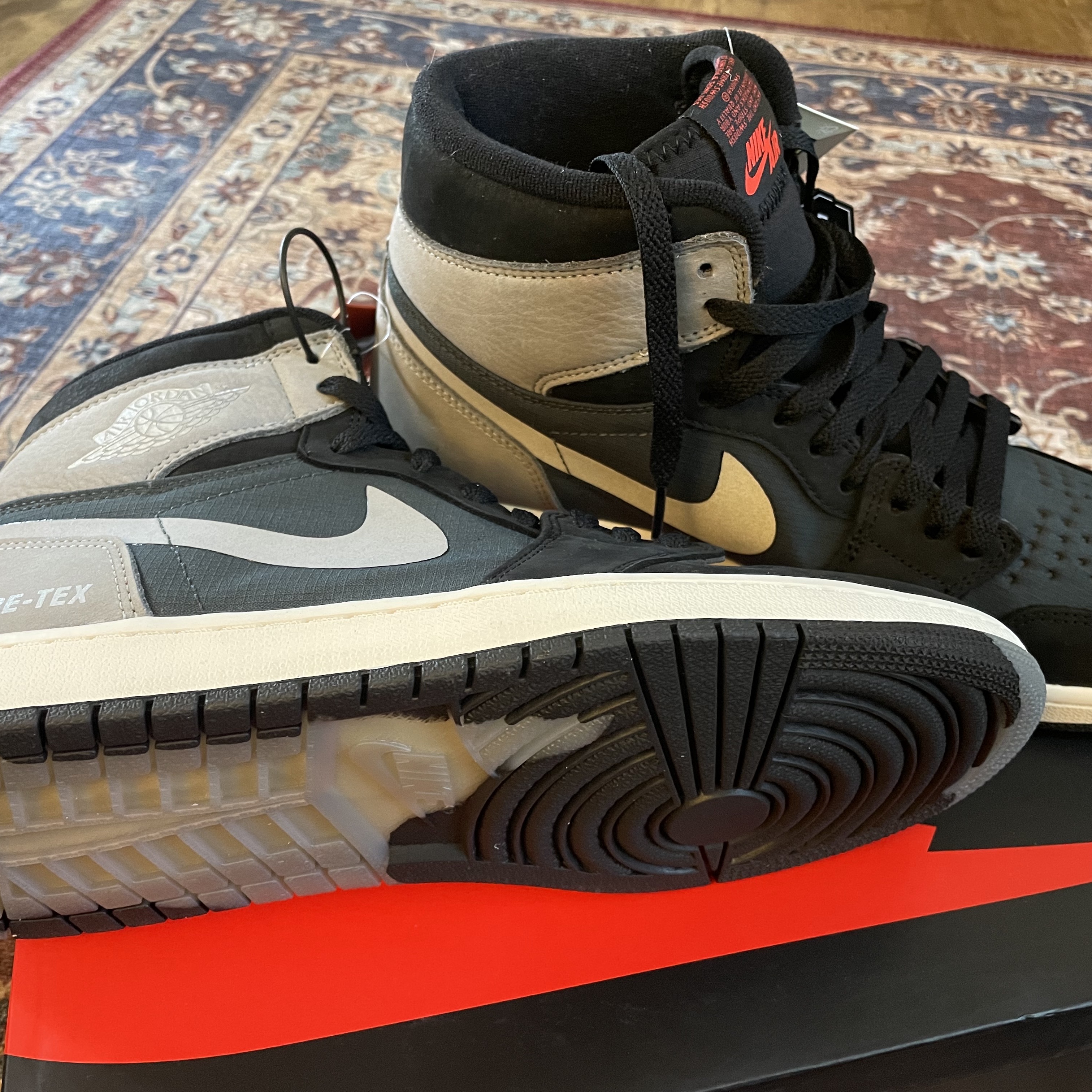 Jordan 1 Element Gore-Tex Particle Grey 착용 스타일