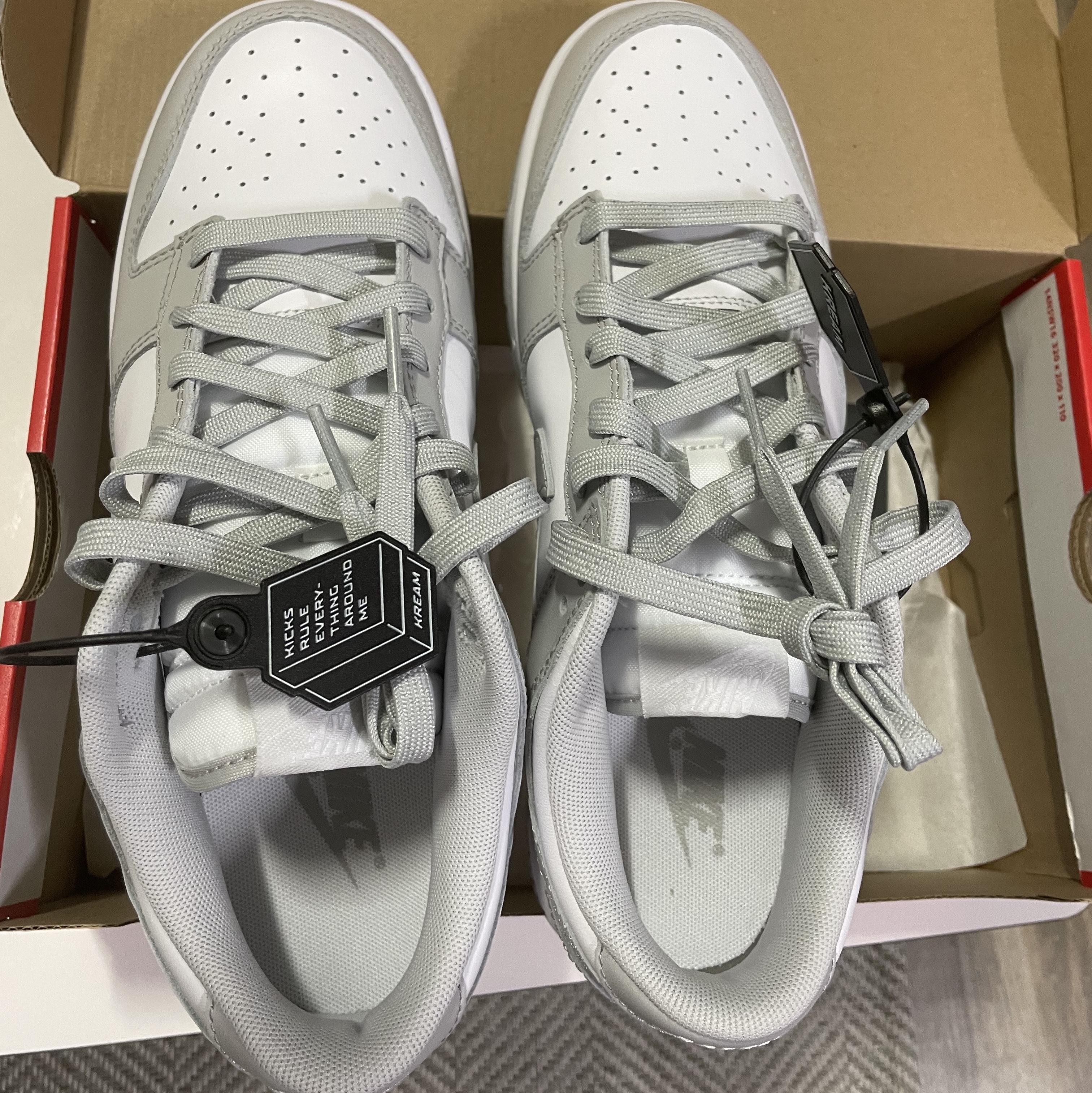 Nike Dunk Low Retro Grey Fog 착용 스타일