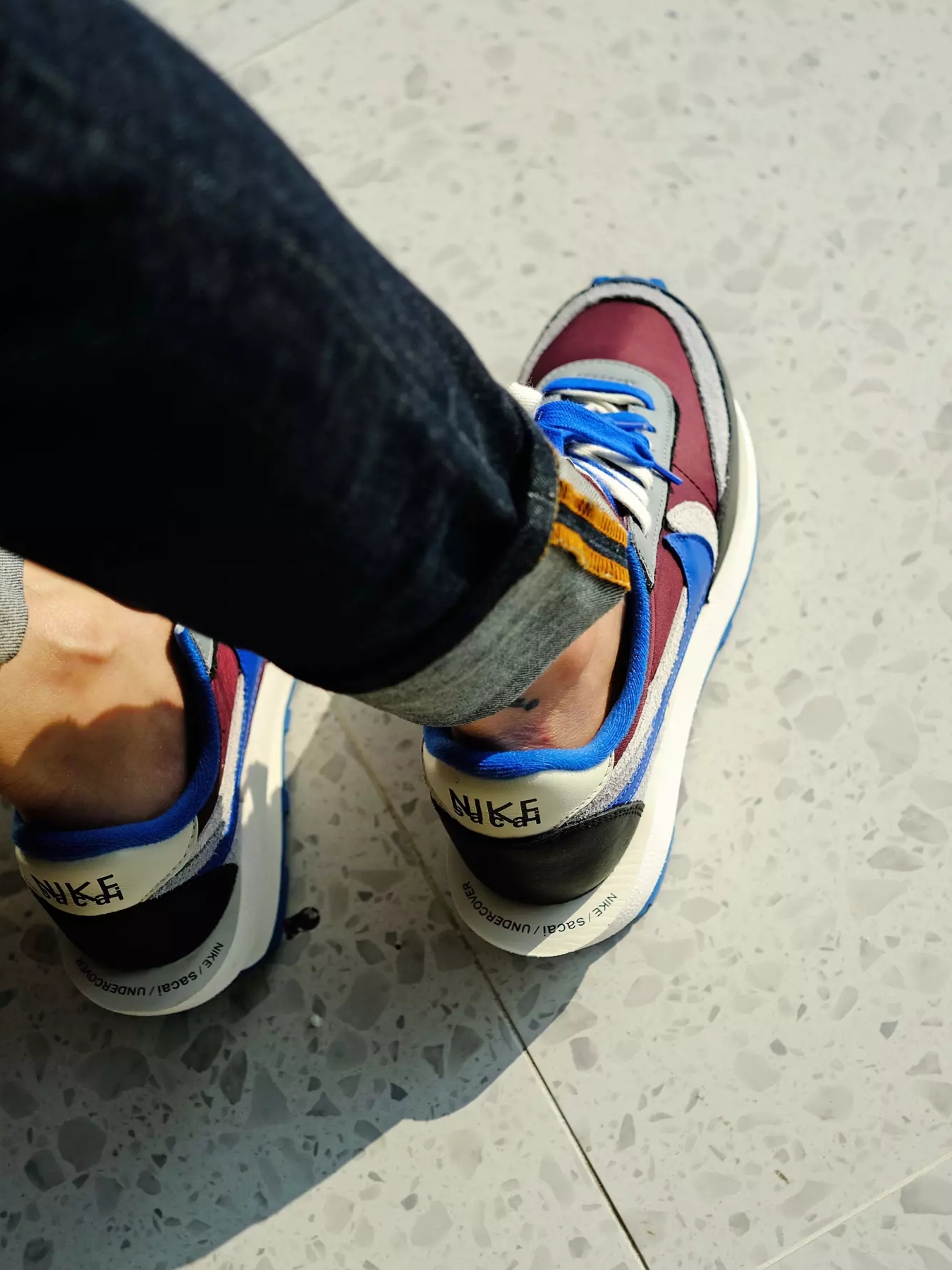 Nike x Sacai x Undercover LDWaffle Night Maroon Team Royal, Nike x Sacai x Undercover LDWaffle Black Bright Citron 착용 스타일 - 1