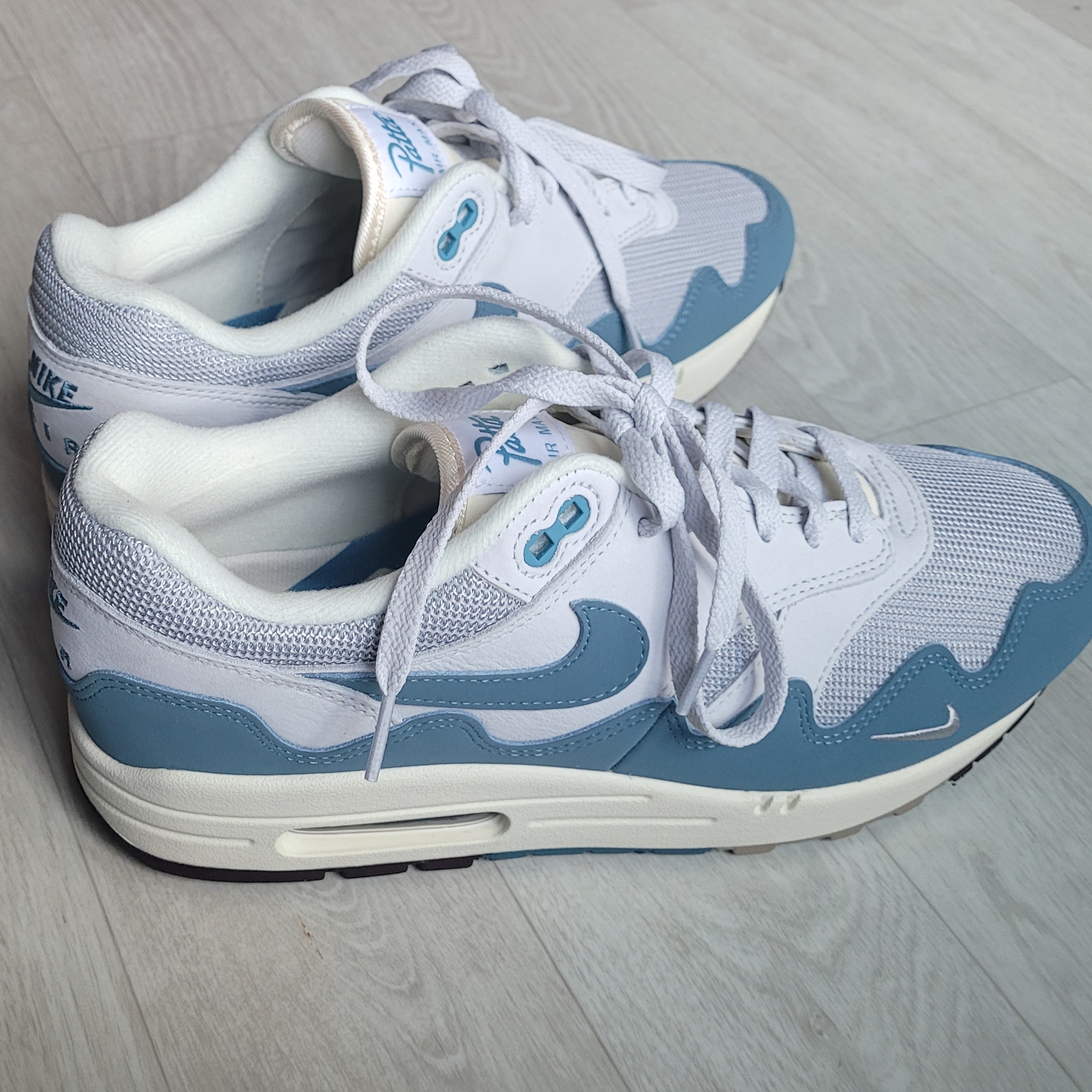 Nike x Patta Air Max 1 Noise Aqua 착용 스타일