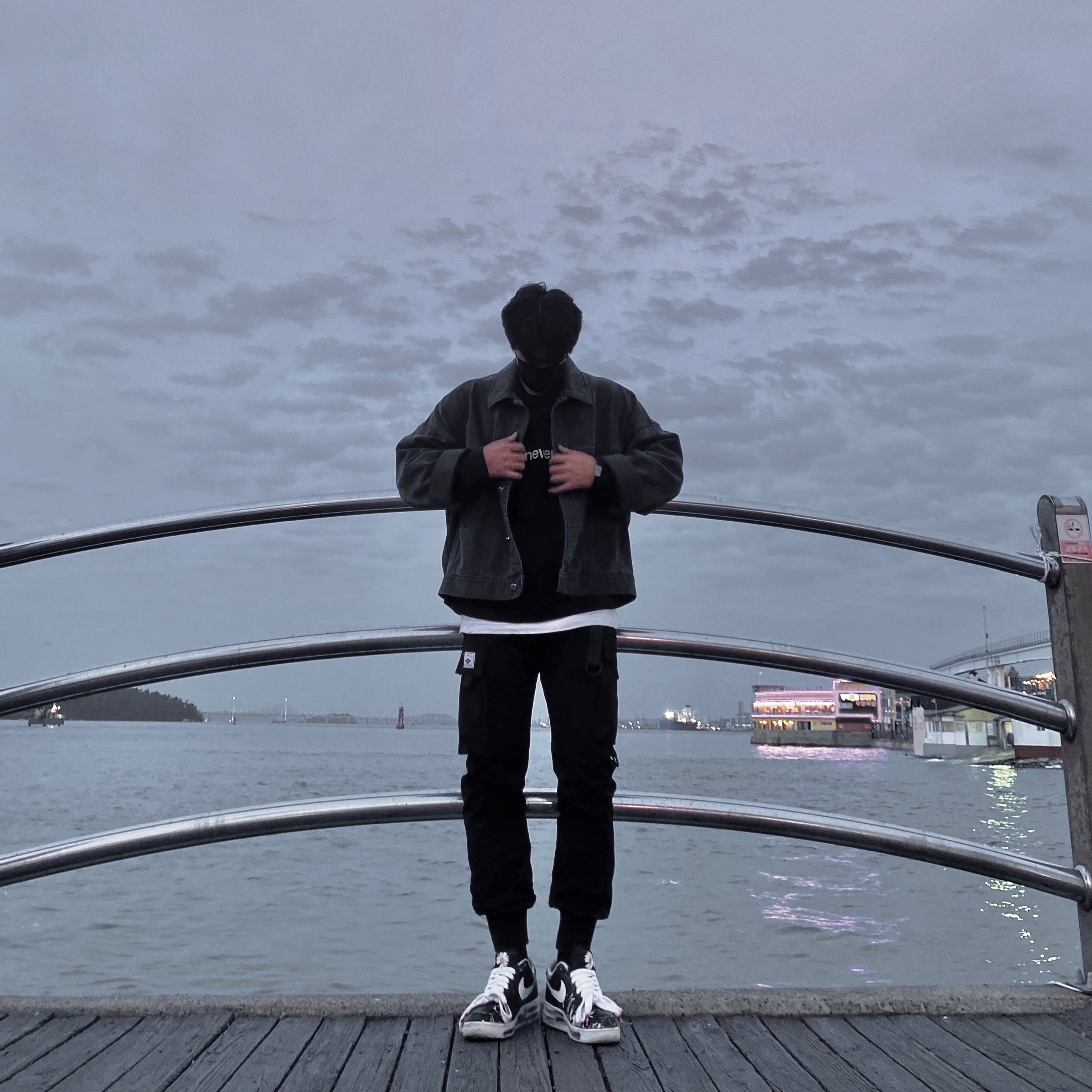 Nike x Peaceminusone Air Force 1 Low Para-Noise 착용 스타일
