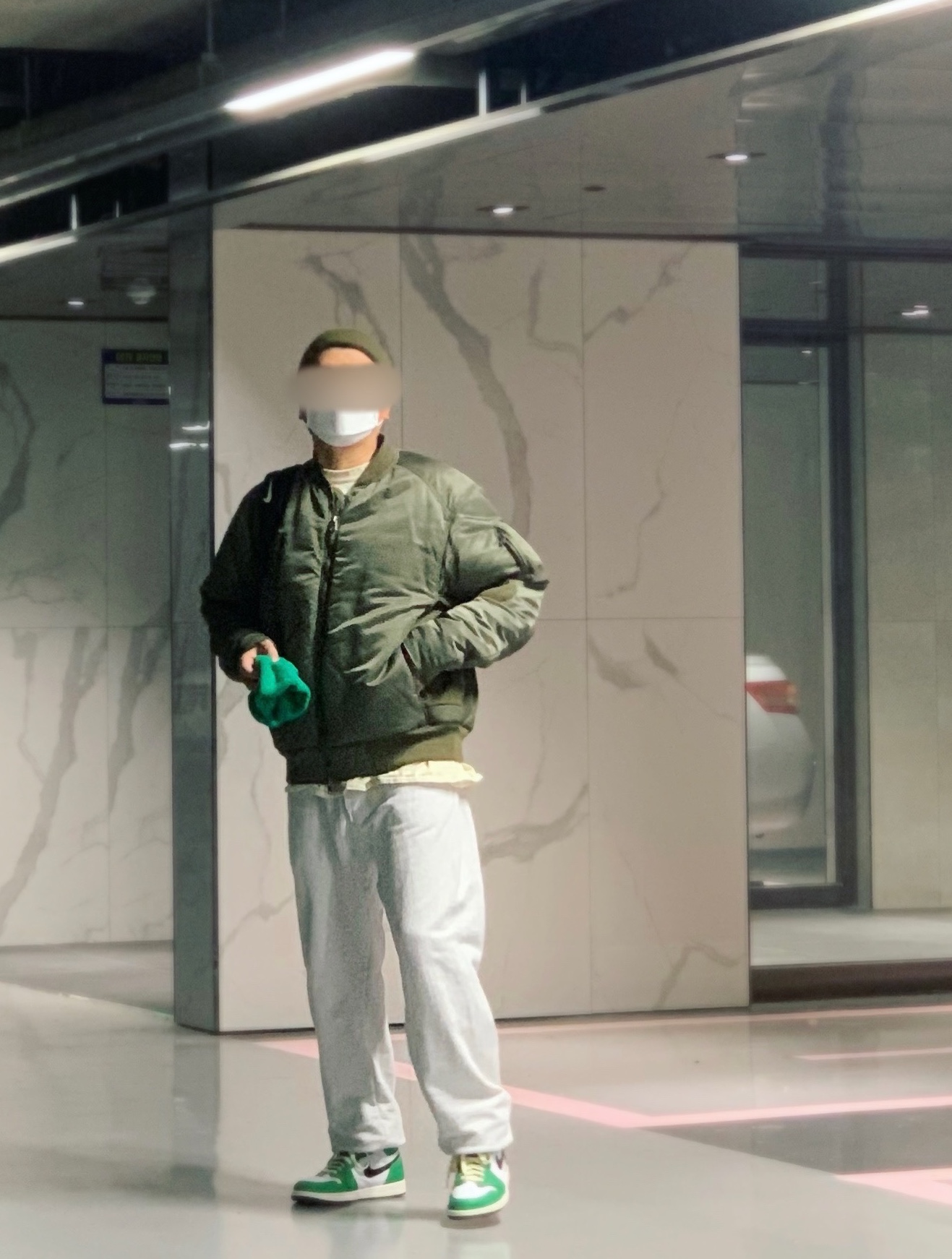 (W) Jordan 1 Retro High OG Lucky Green 착용 스타일 - 2