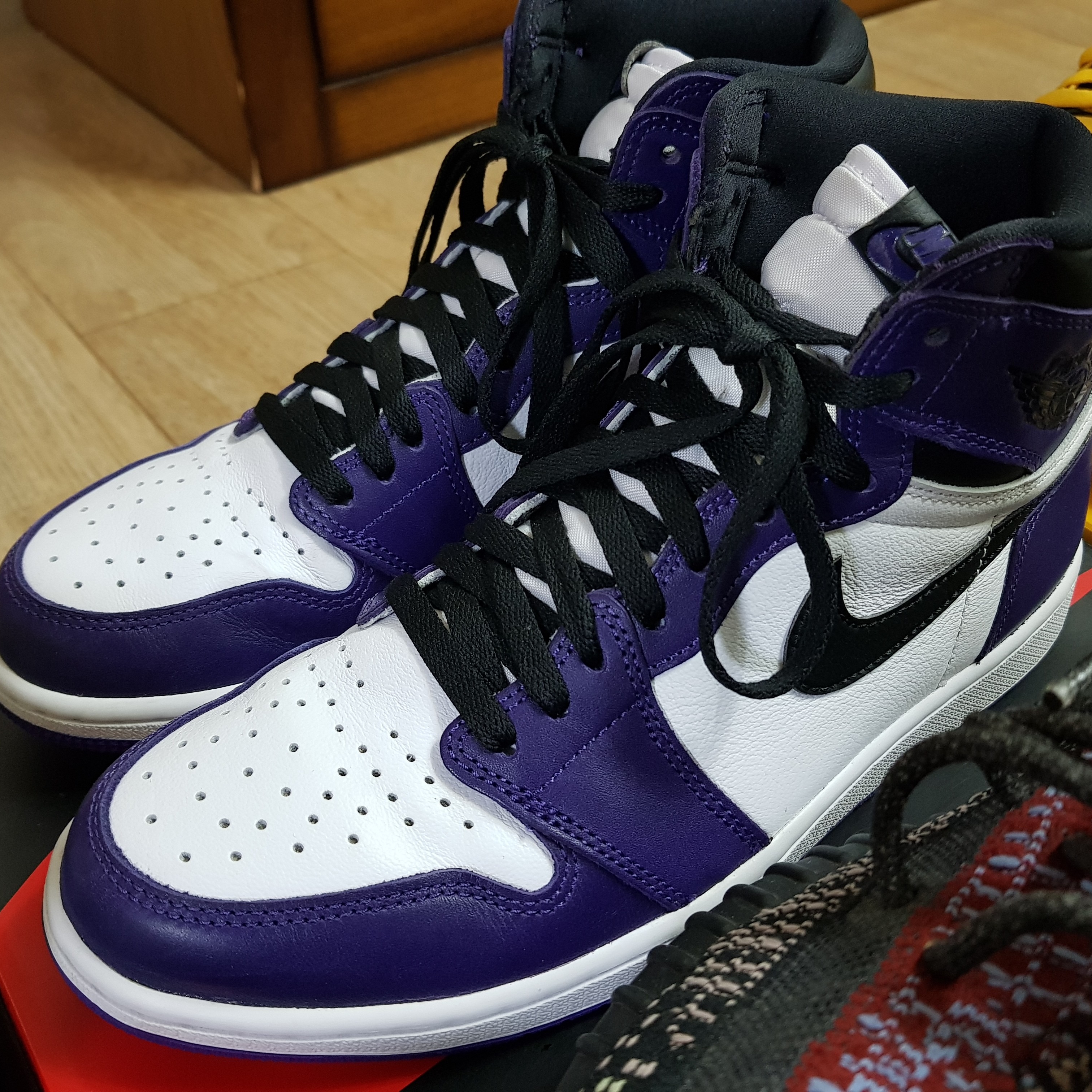 Jordan 1 Retro High OG Court Purple 2020 착용 스타일 - 1