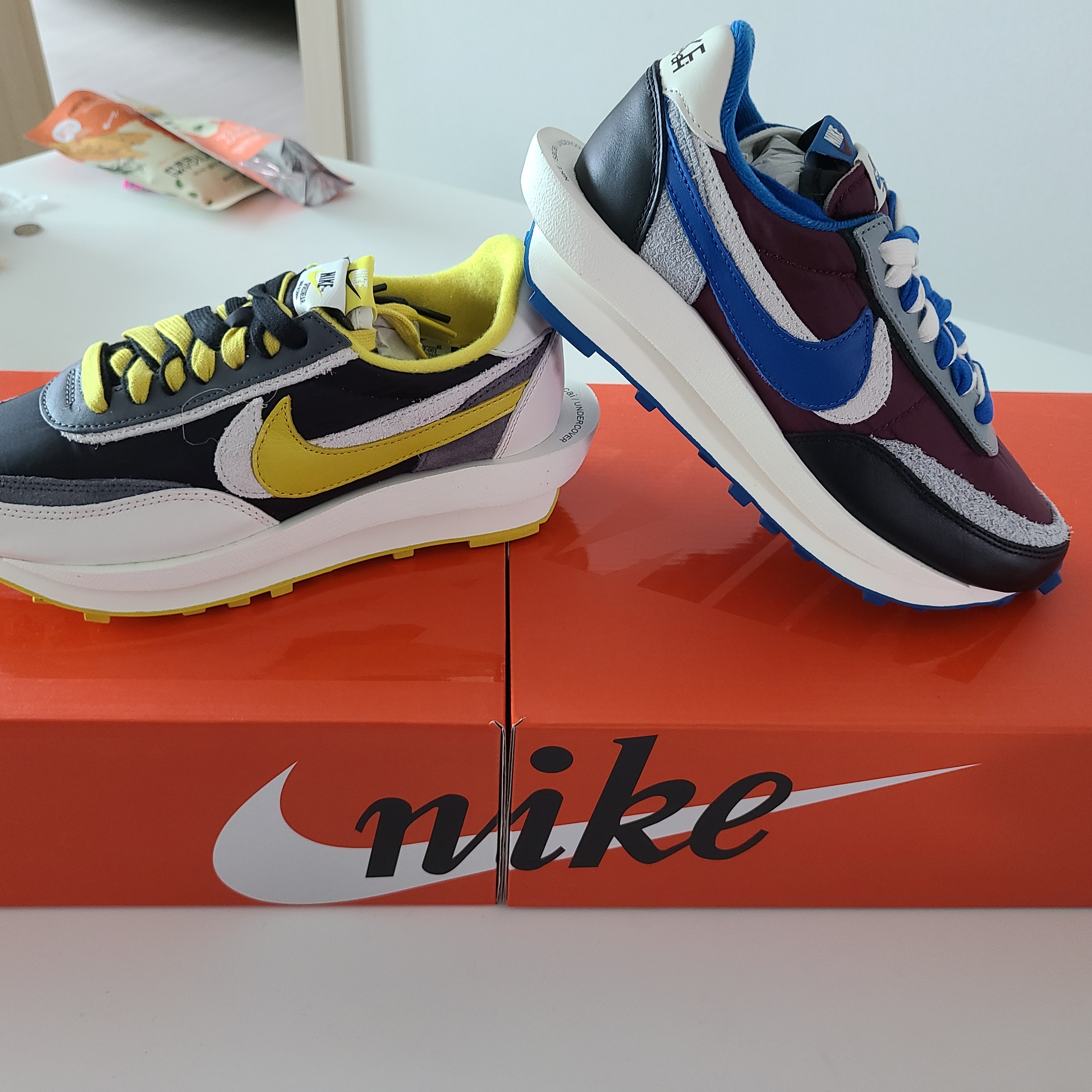 Nike x Sacai x Undercover LDWaffle Black Bright Citron, Nike x Sacai x Undercover LDWaffle Night Maroon Team Royal 착용 스타일 - 1