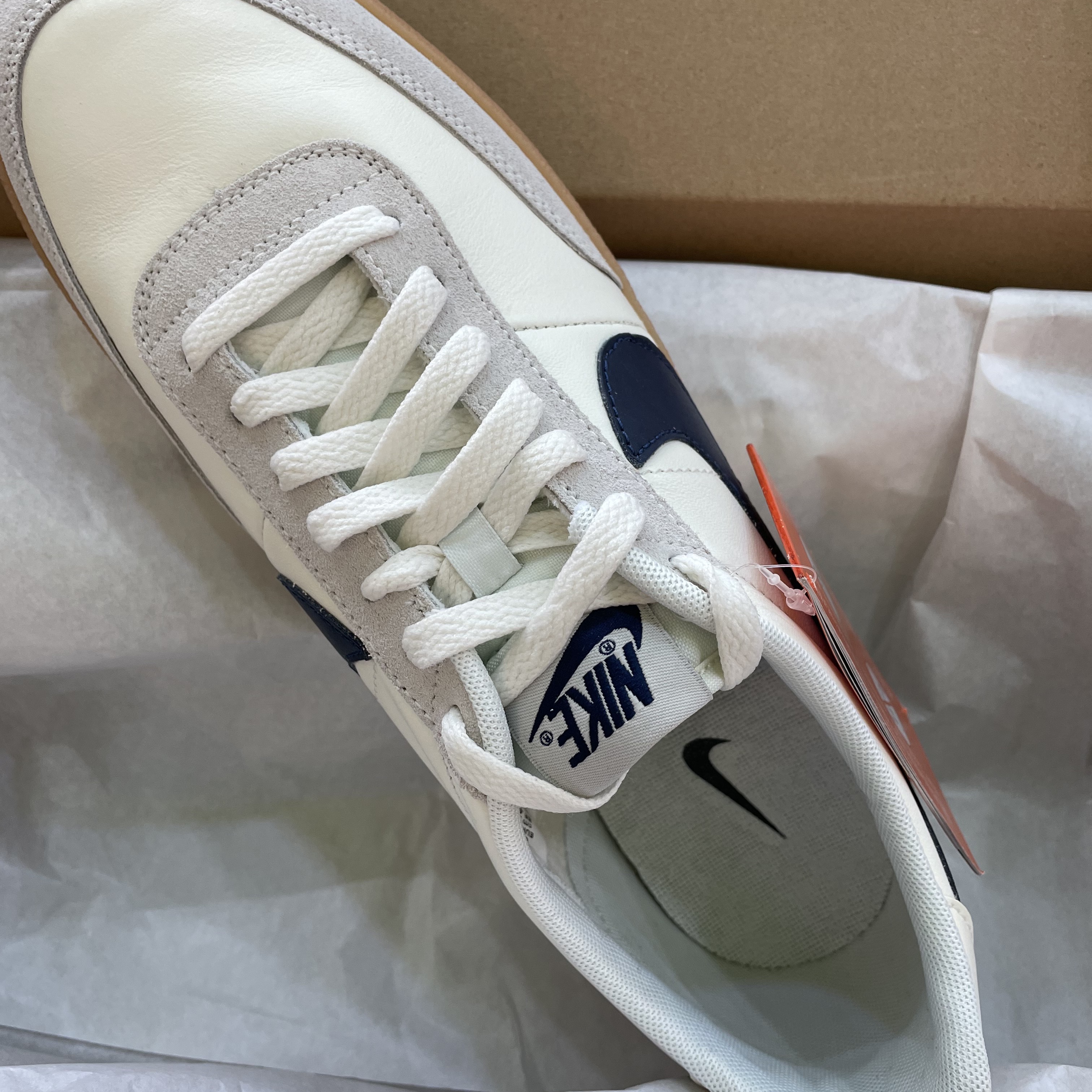 Nike x J.Crew Killshot 2 Sail Midnight Navy 착용 스타일 - 2