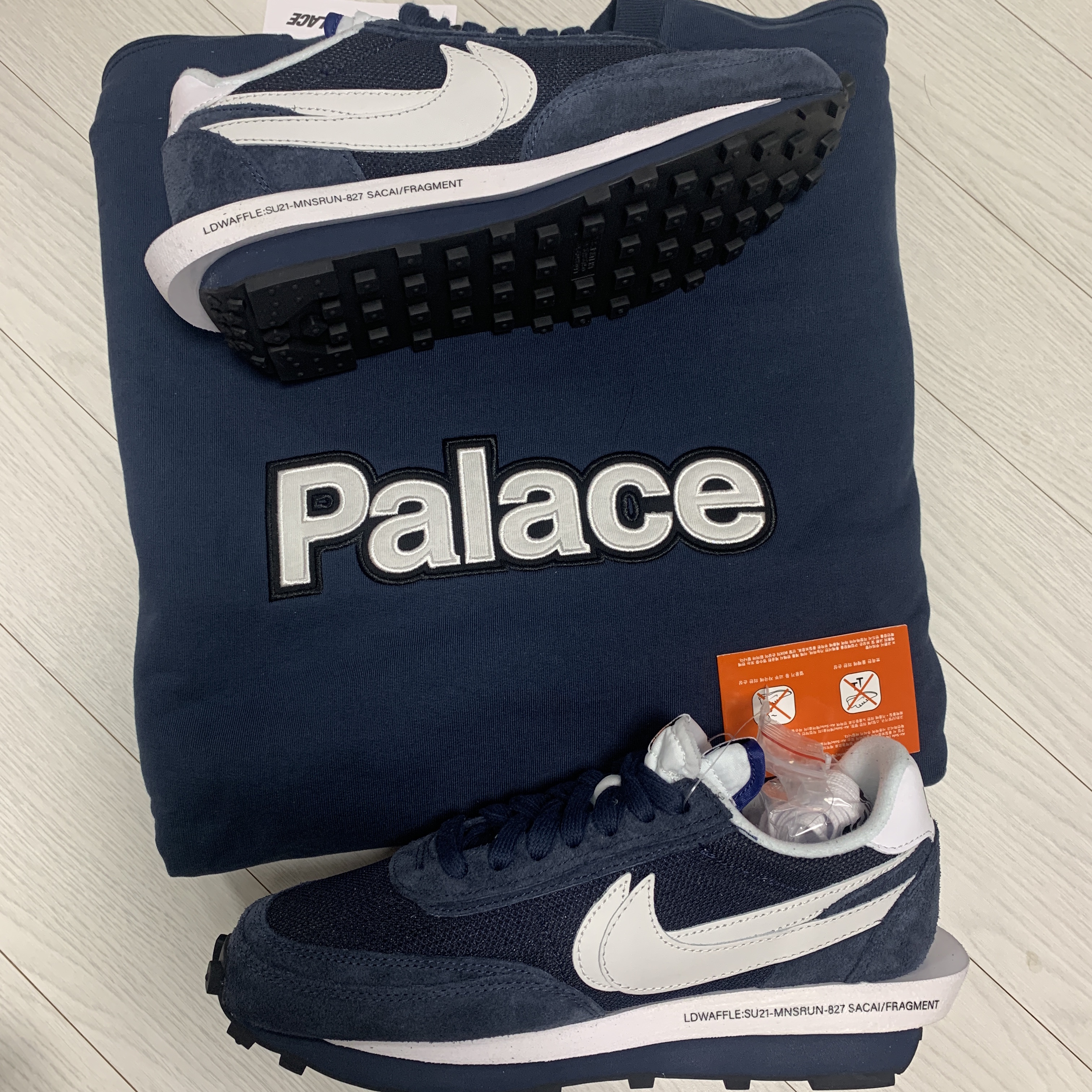 Nike x Sacai x Fragment LDWaffle Blackened Blue, Palace Word Crew Navy - 21FW 착용 스타일 - 2