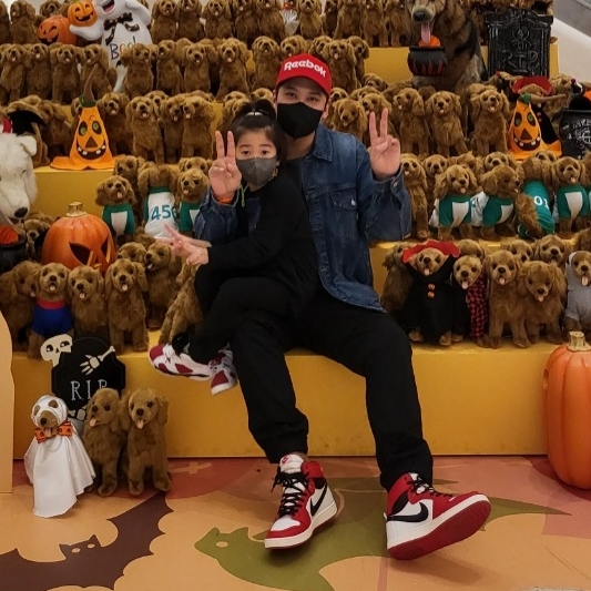Jordan 1 KO Chicago 2021, (PS) Jordan 6 Retro Carmine 2021 착용 스타일 - 1
