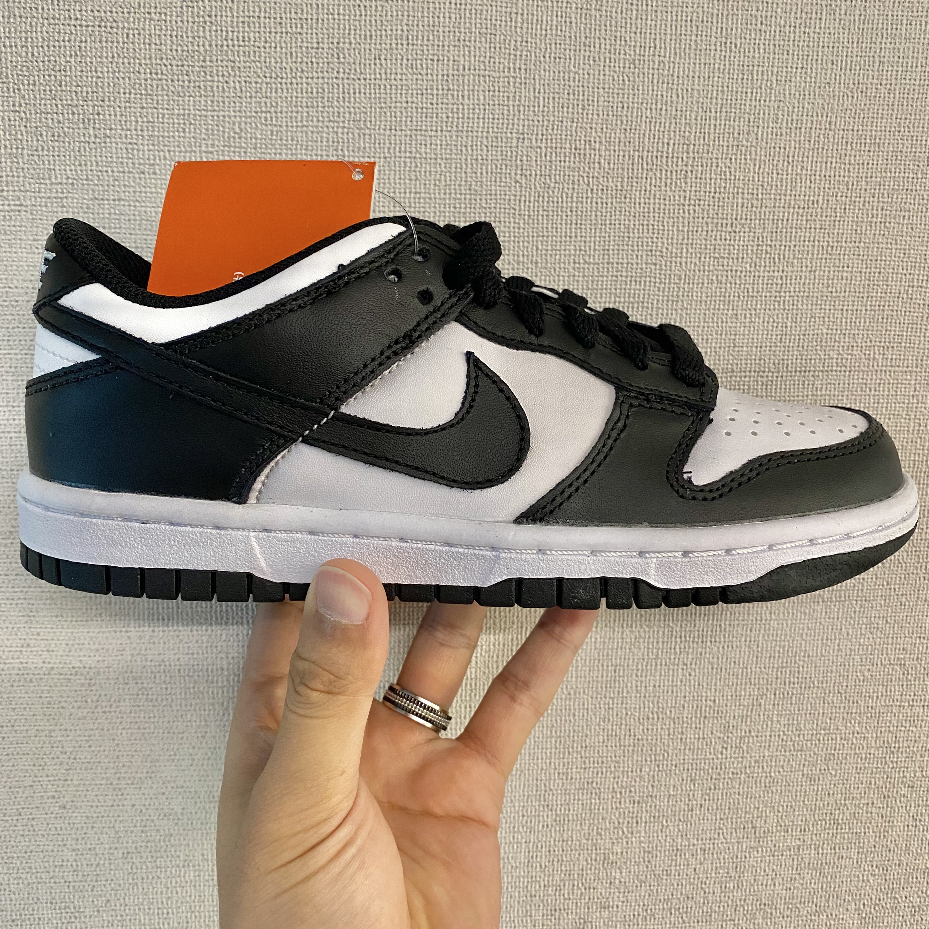 (GS) Nike Dunk Low Black, Nike Dunk Low Retro Black 착용 스타일 - 1