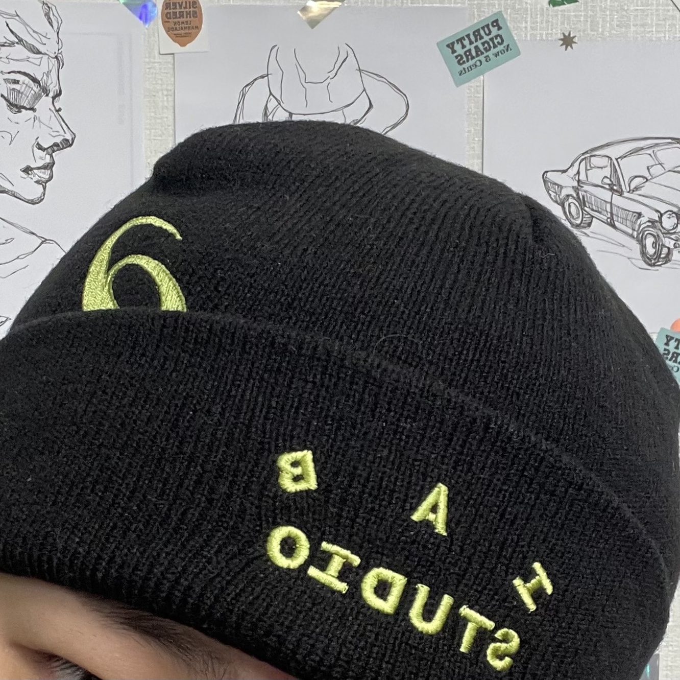 IAB Studio x Asics Beanie Black 착용 스타일 - 2