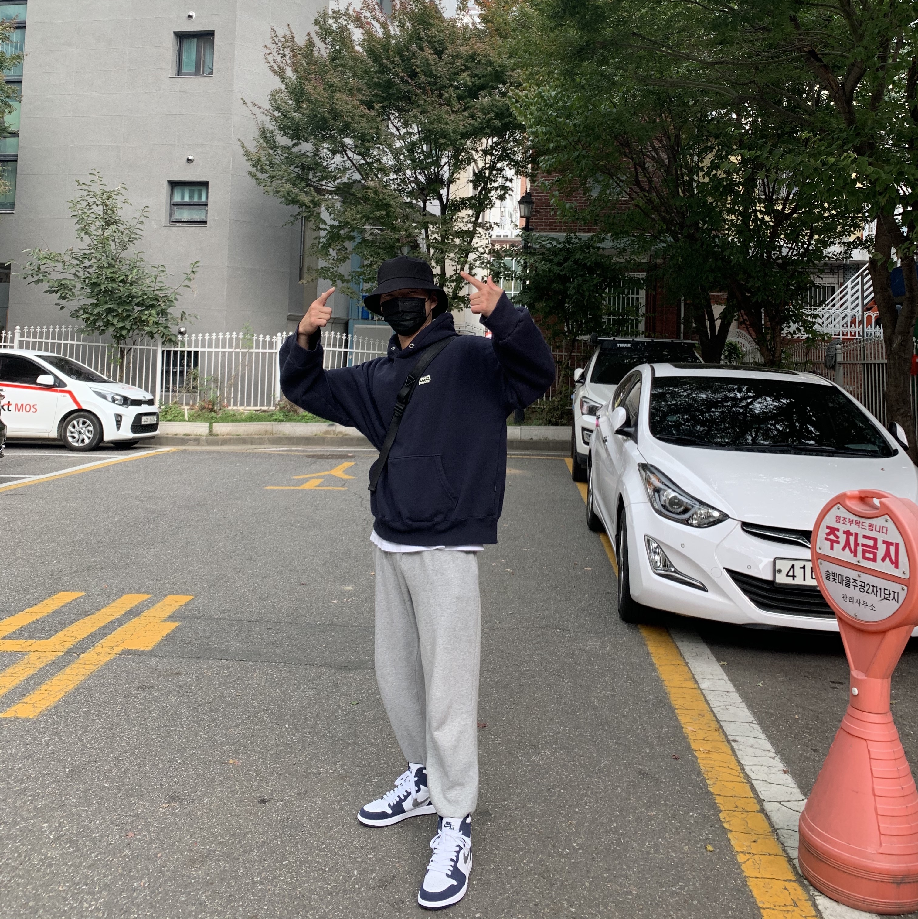 Jordan 1 Retro High OG CO.JP Midnight Navy 착용 스타일