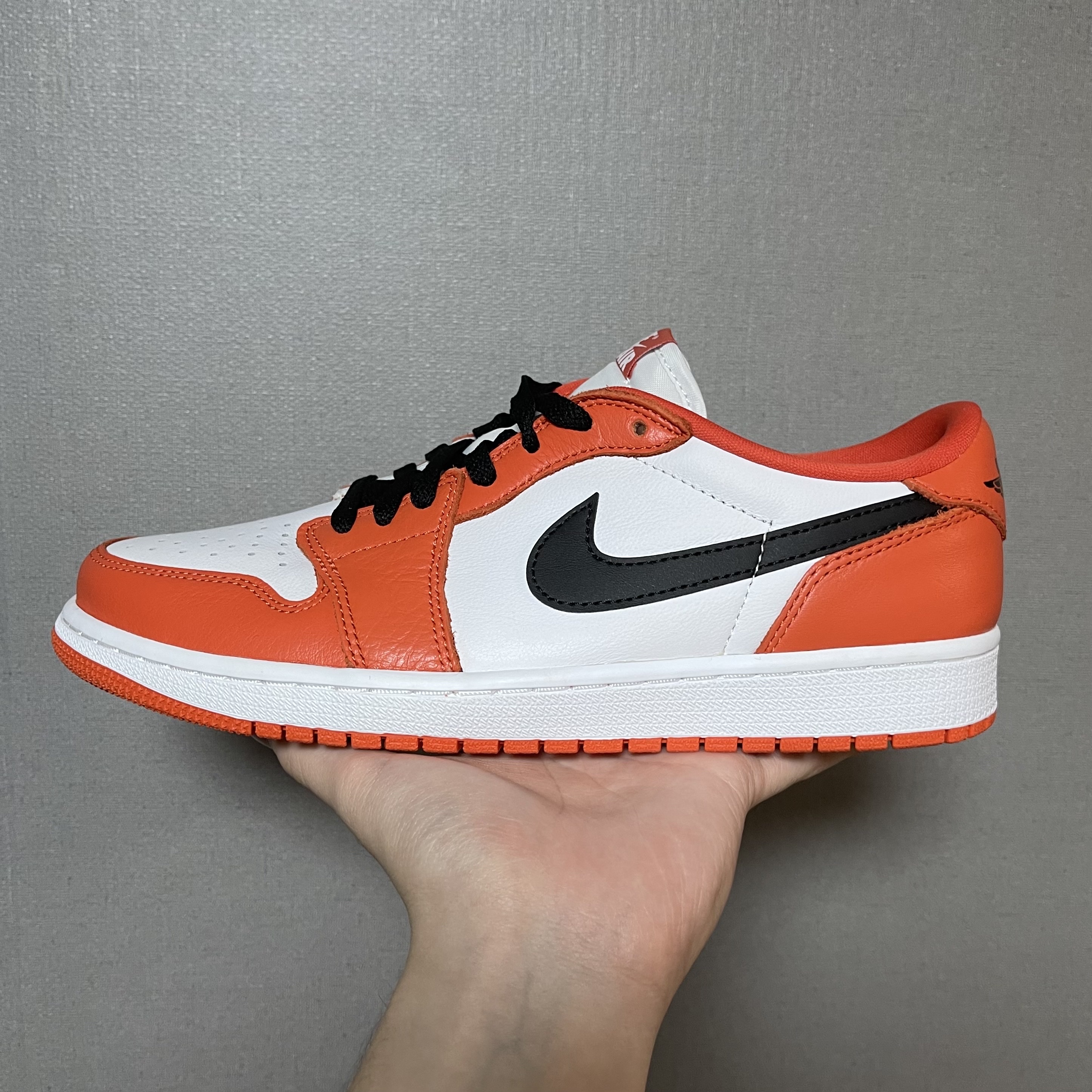 Jordan 1 Low OG Starfish 착용 스타일 - 4