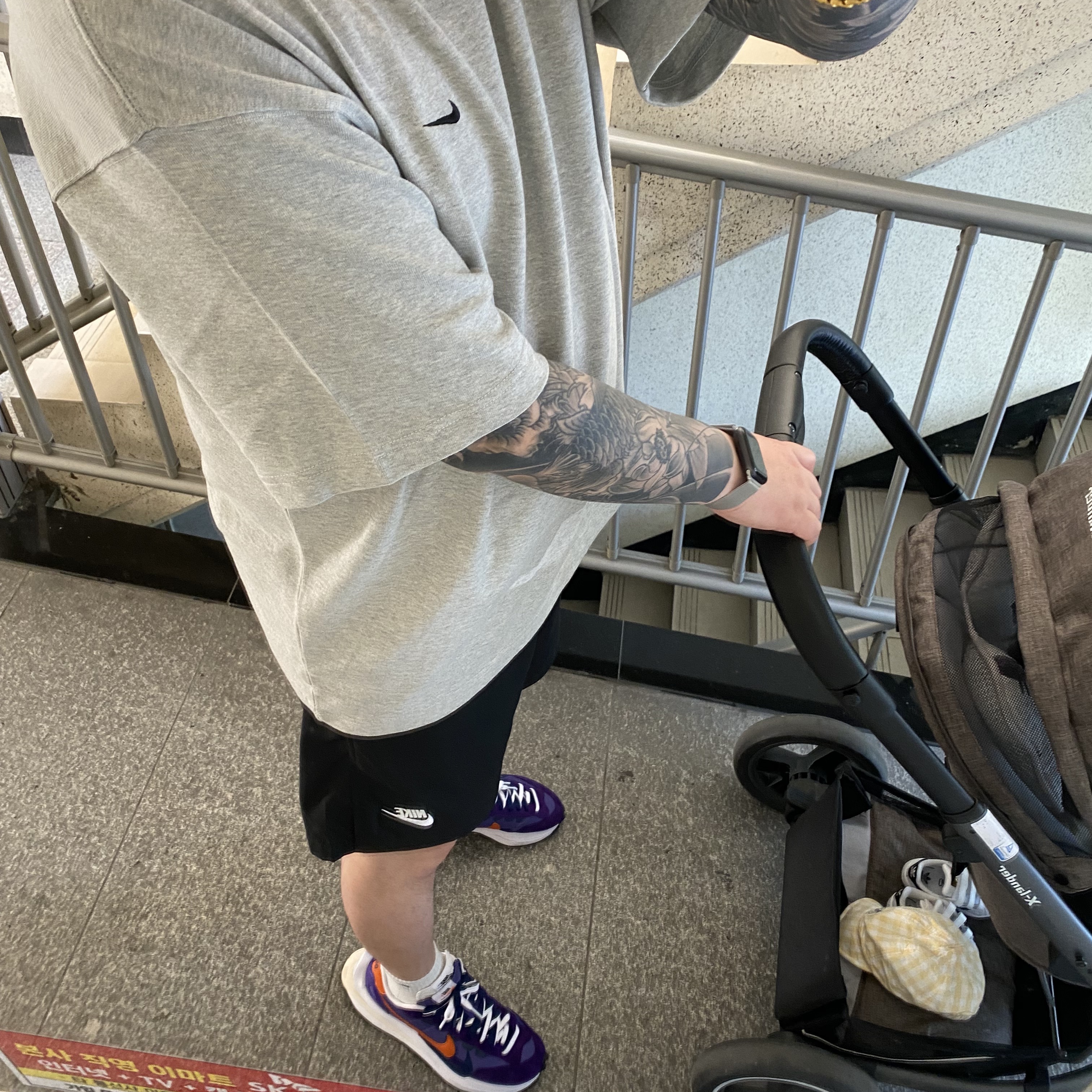Nike x Kim Jones Oversized T-Shirt Grey Heather - US/EU, Nike x Sacai VaporWaffle Dark Iris 착용 스타일 - 1