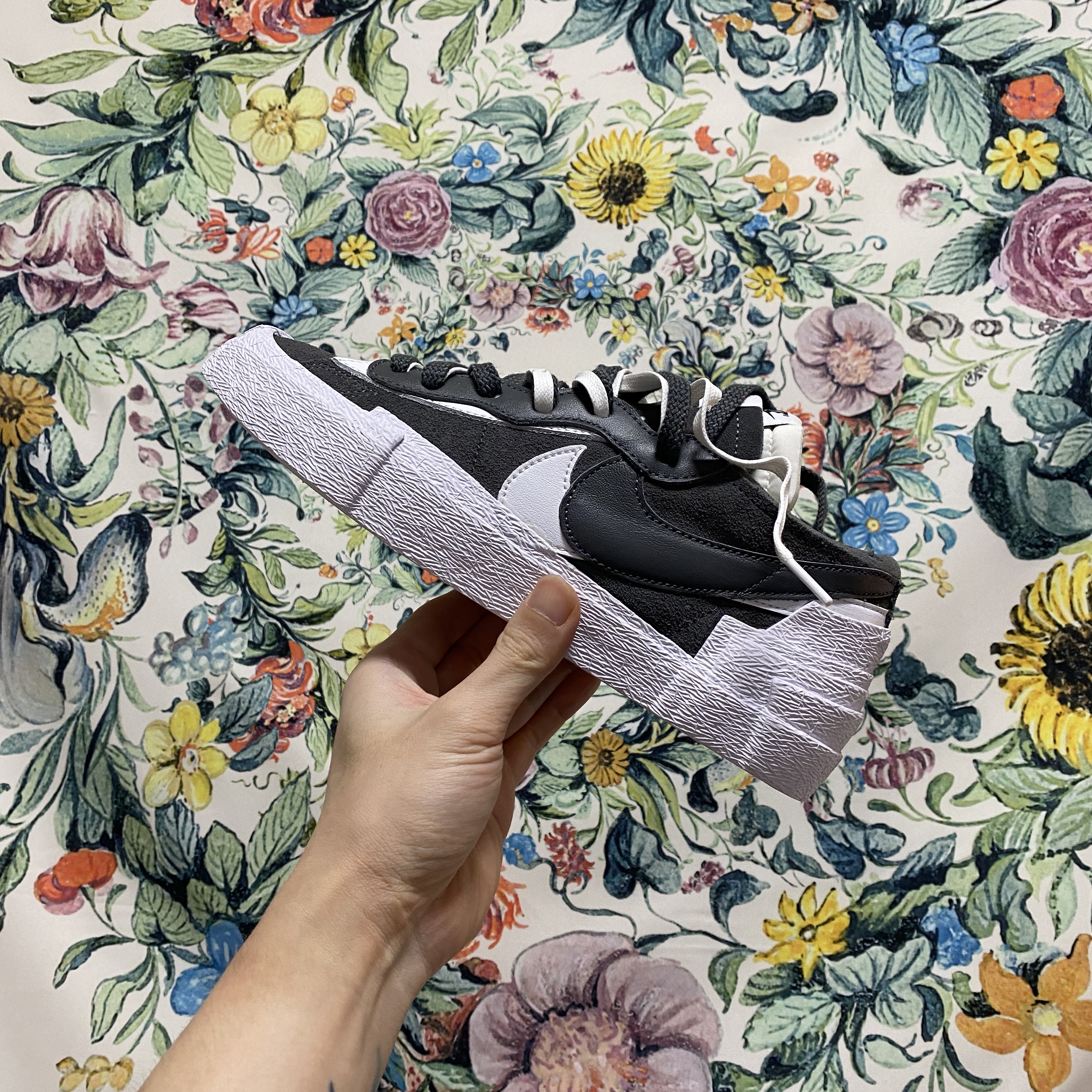 Nike x Sacai Blazer Low Iron Grey 착용 스타일 - 2