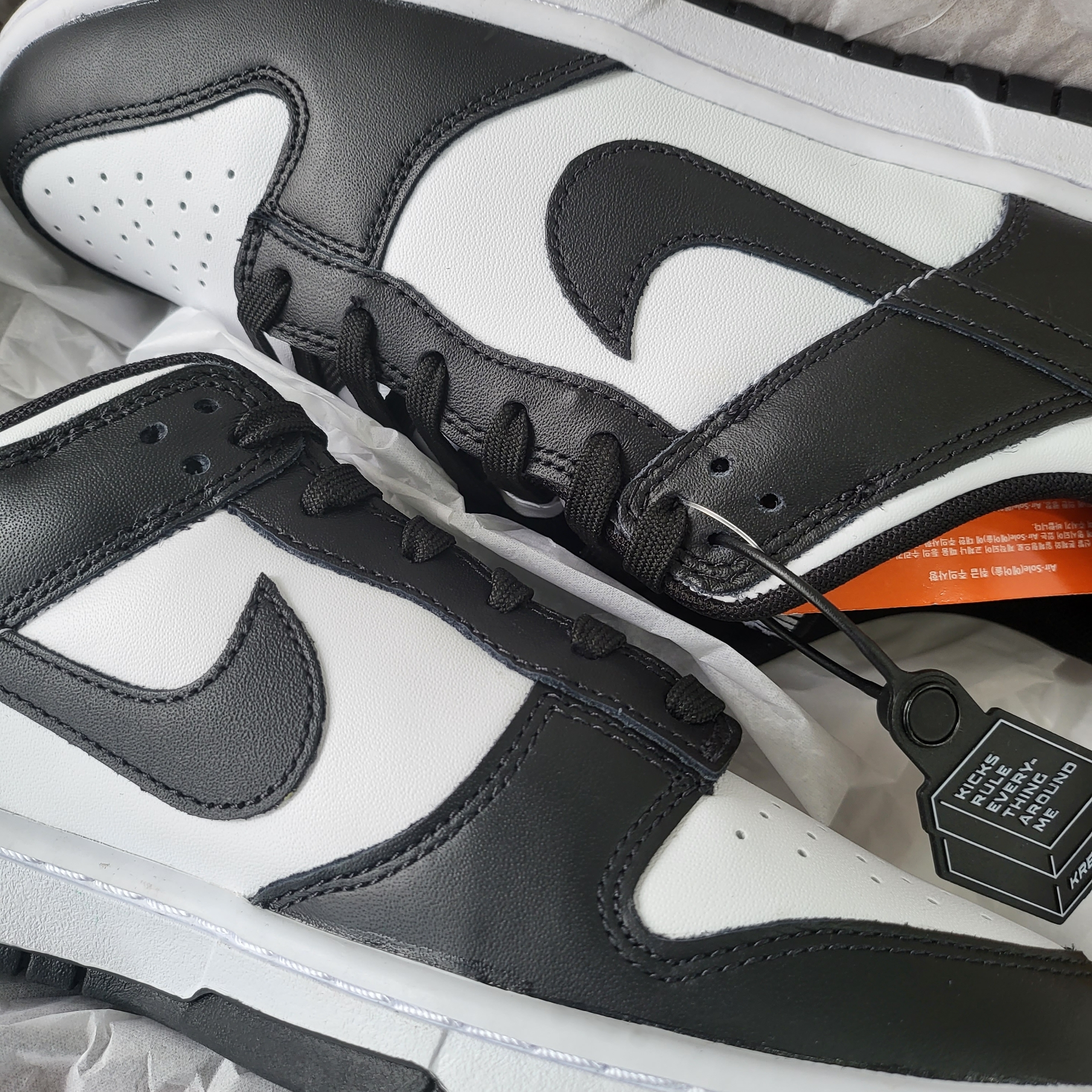 Nike Dunk Low Retro Black 착용 스타일