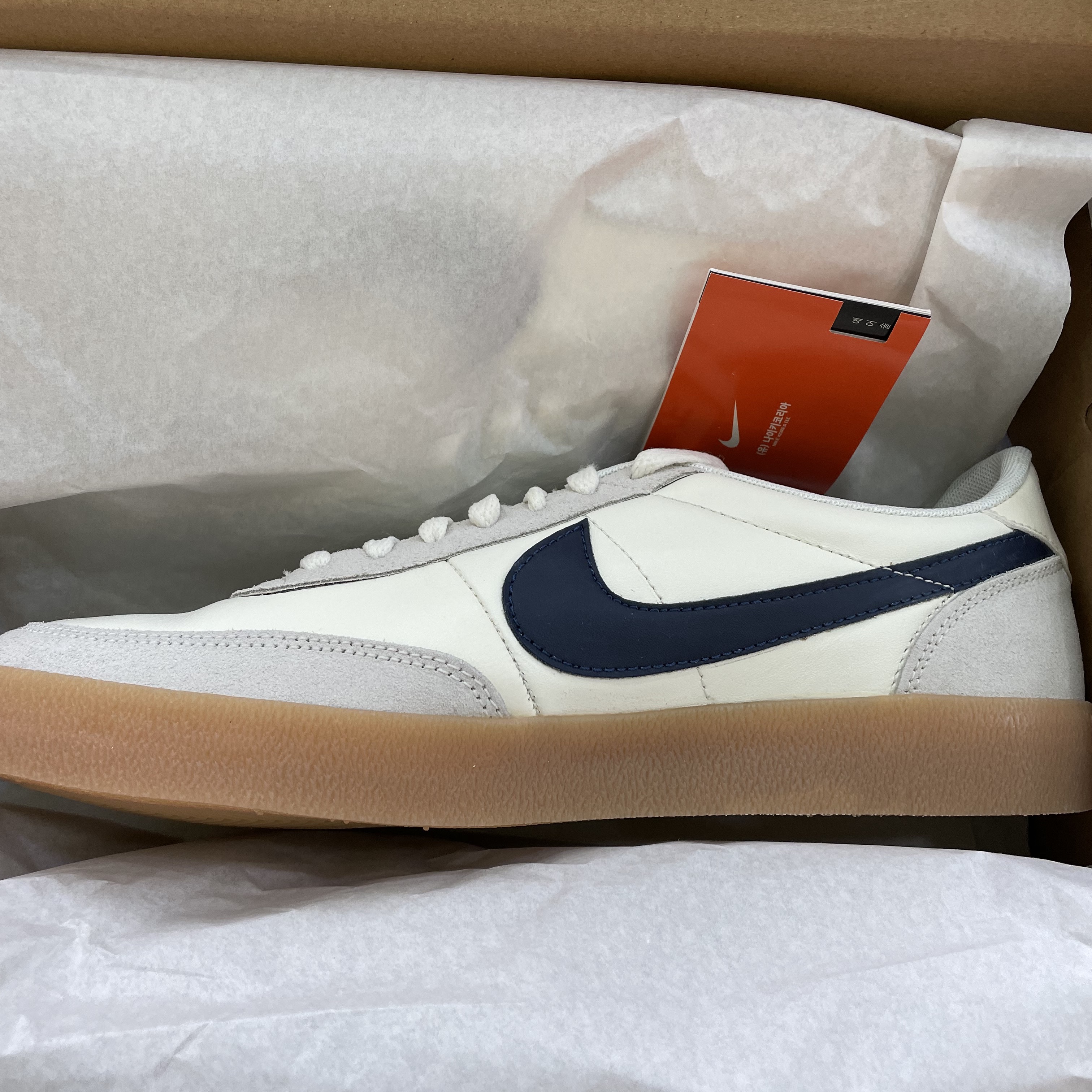 Nike x J.Crew Killshot 2 Sail Midnight Navy 착용 스타일 - 1