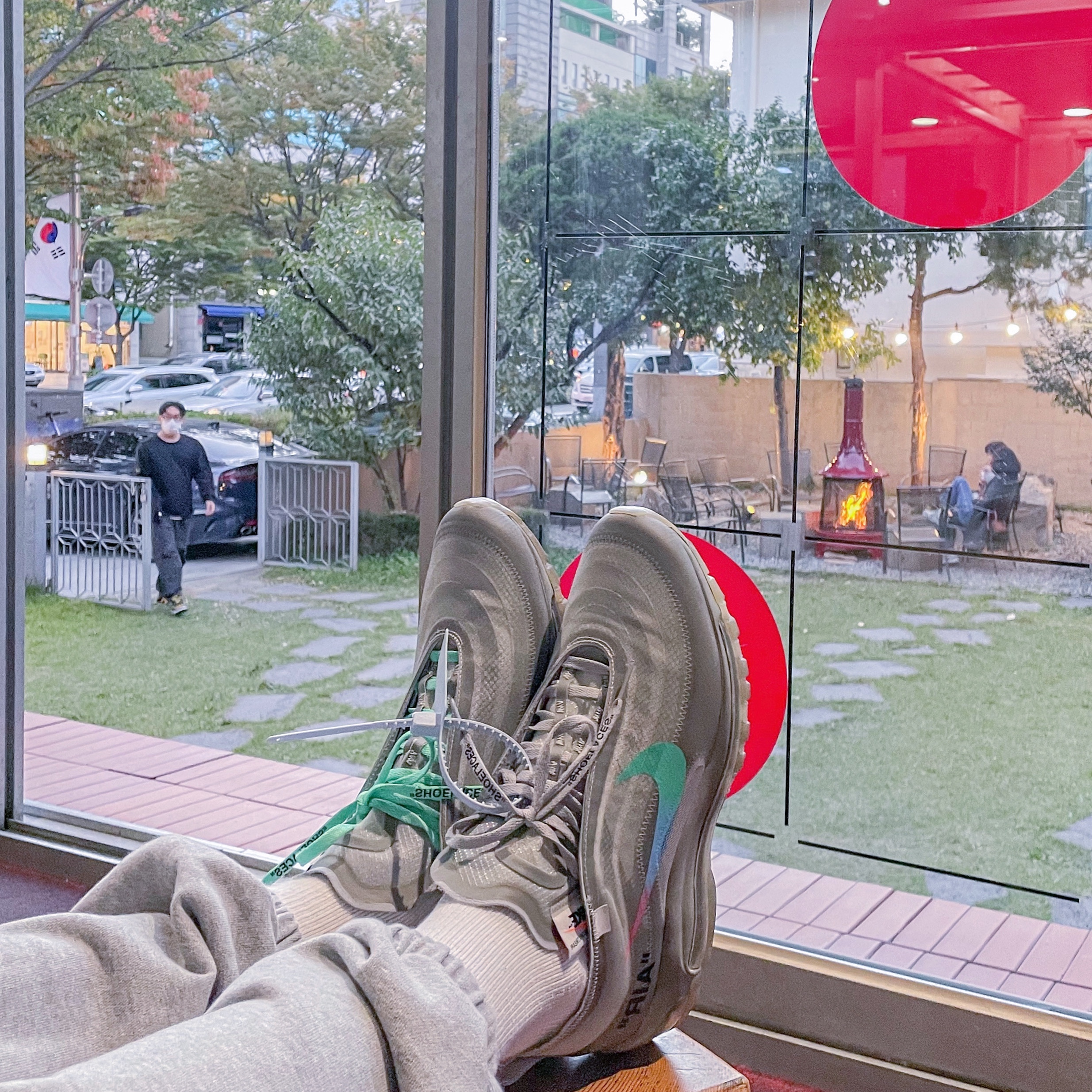 Nike x Off-White Air Max 97 Menta 착용 스타일