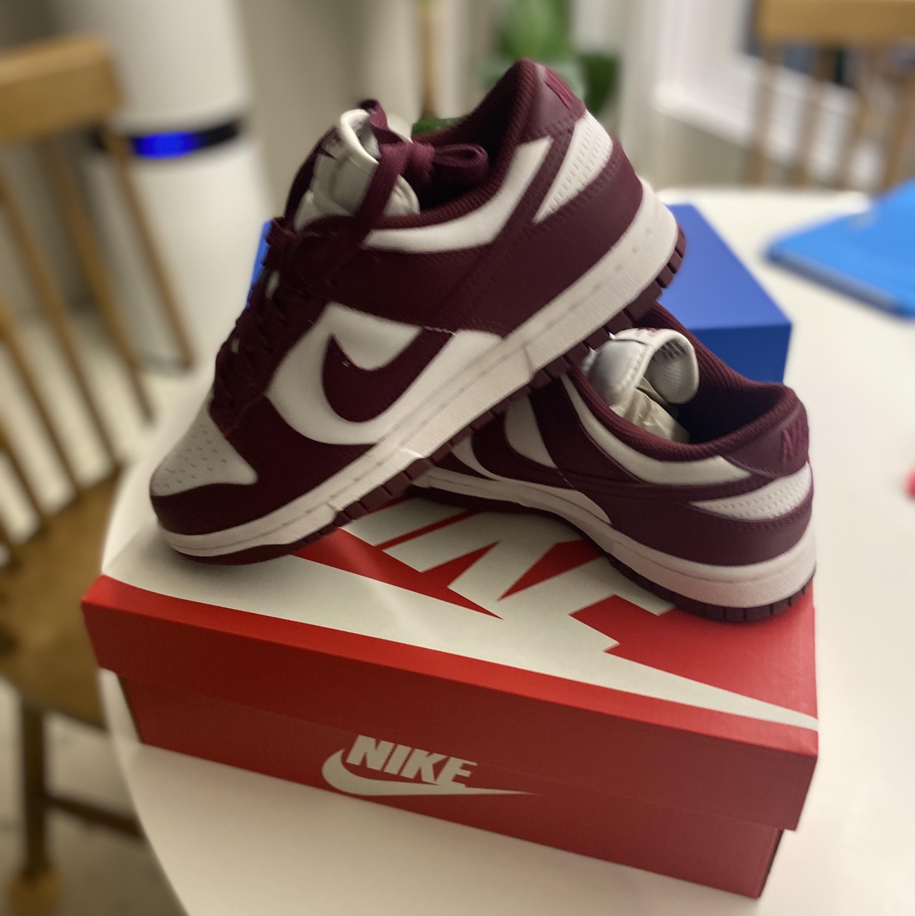 (W) Nike Dunk Low Bordeaux 착용 스타일 - 5