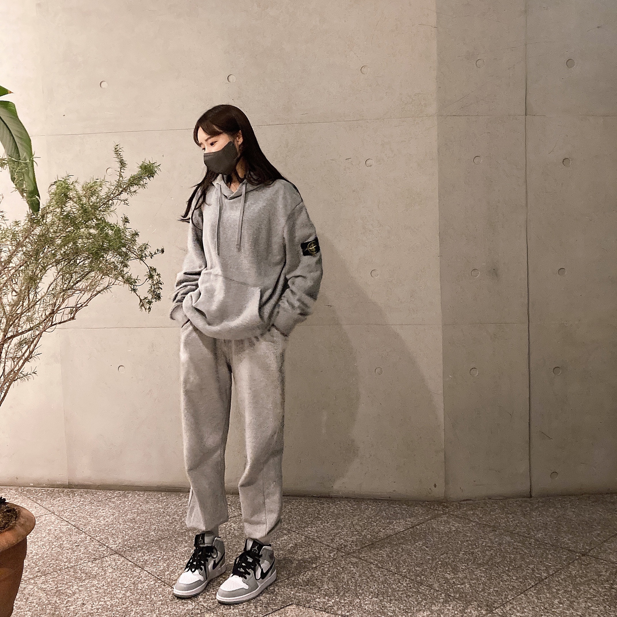 Jordan 1 Mid Light Smoke Grey, (GS) Jordan 1 Mid Light Smoke Grey 착용 스타일