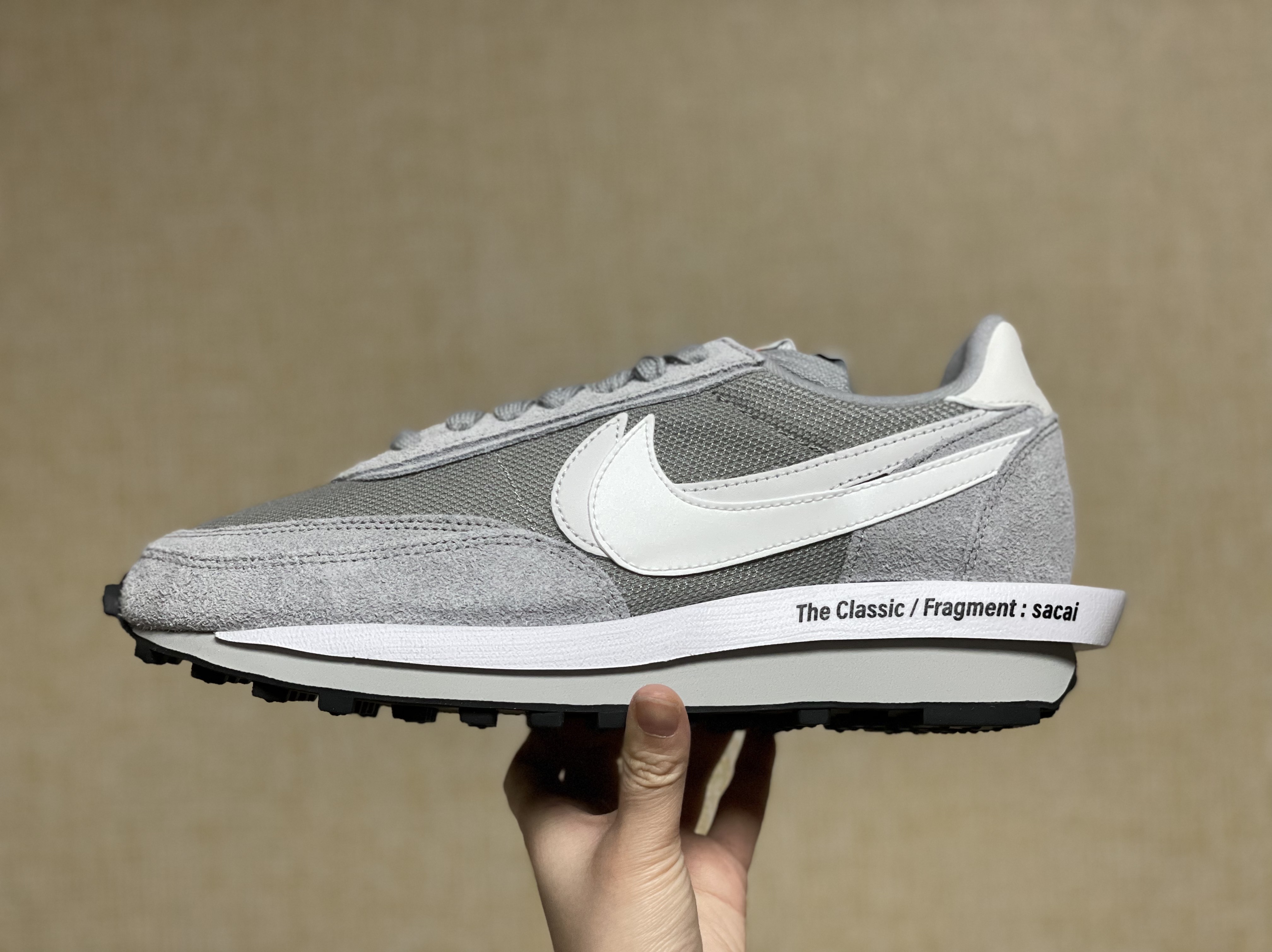 Nike x Sacai x Fragment LDWaffle Light Smoke Grey 착용 스타일
