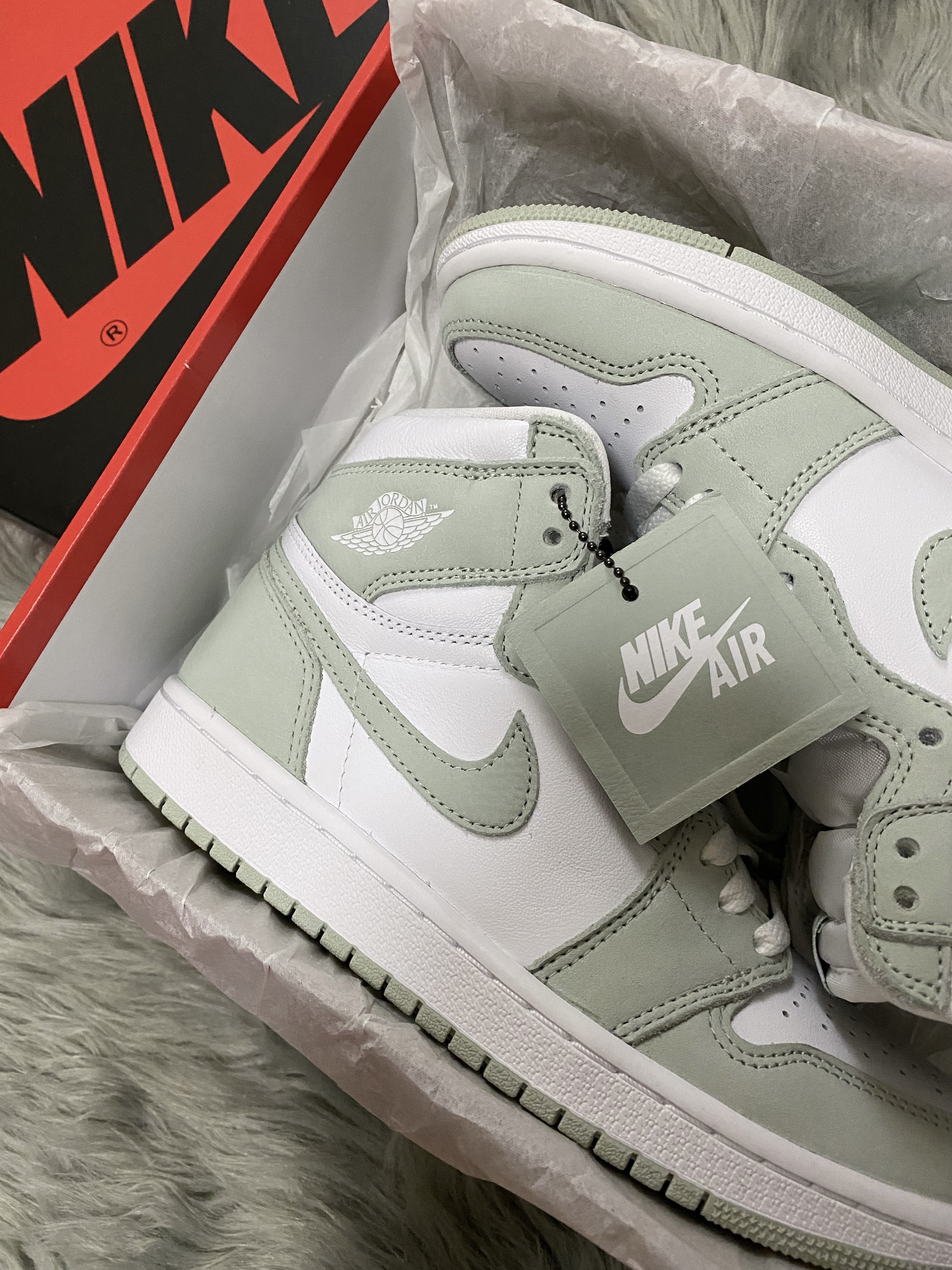 (W) Jordan 1 Retro High OG Seafoam 착용 스타일