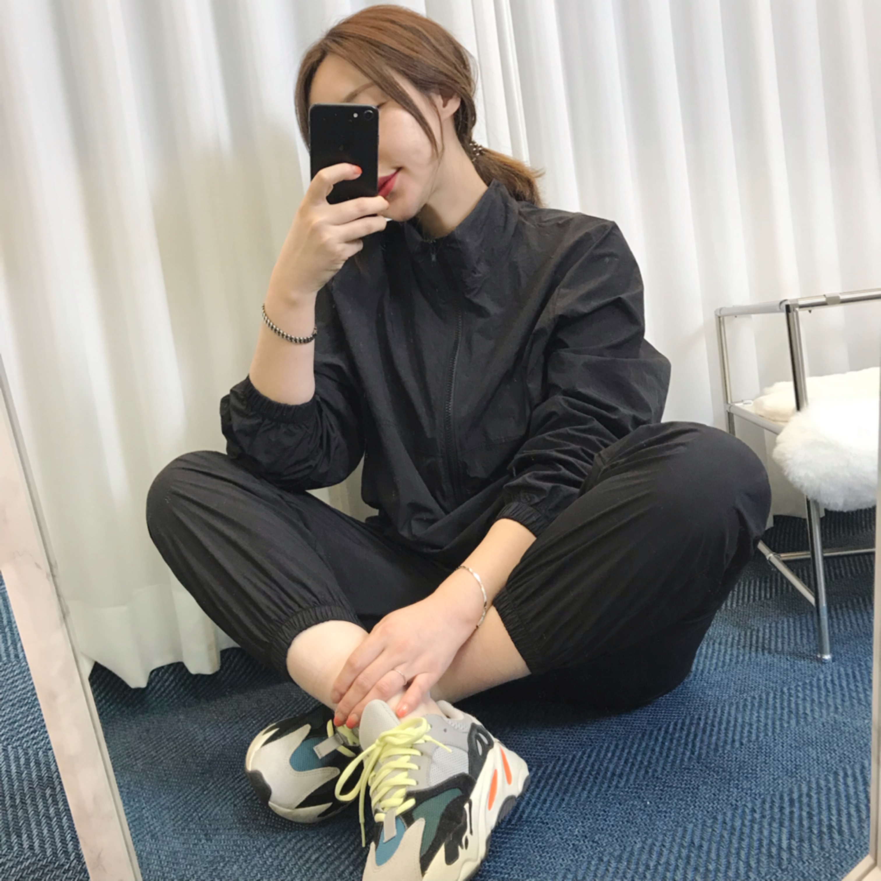 Adidas Yeezy Boost 350 V2 Black Red 2020, Adidas Yeezy Boost 350 V2 Zebra 2017/2019/2020 착용 스타일 - 3