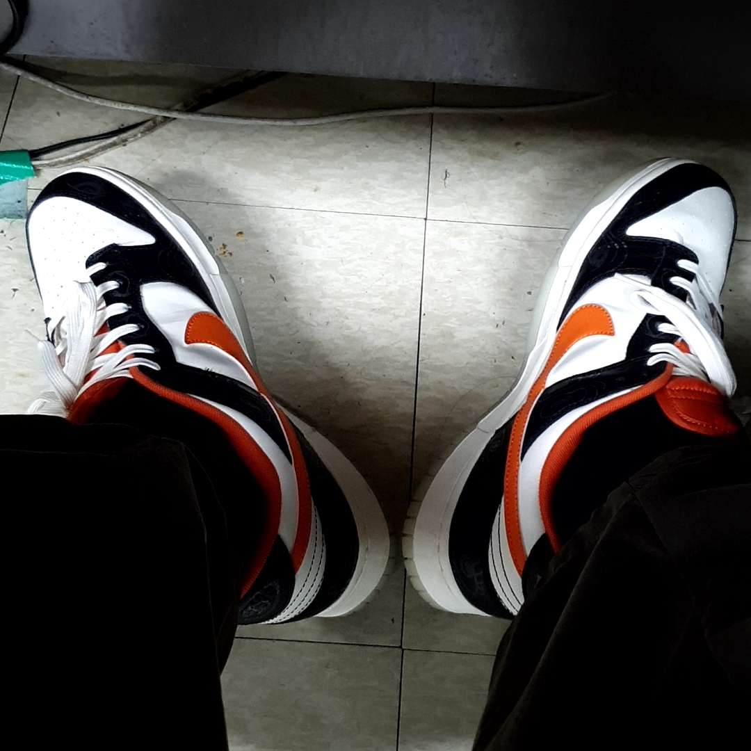 Nike Dunk Low Retro PRM Halloween 착용 스타일