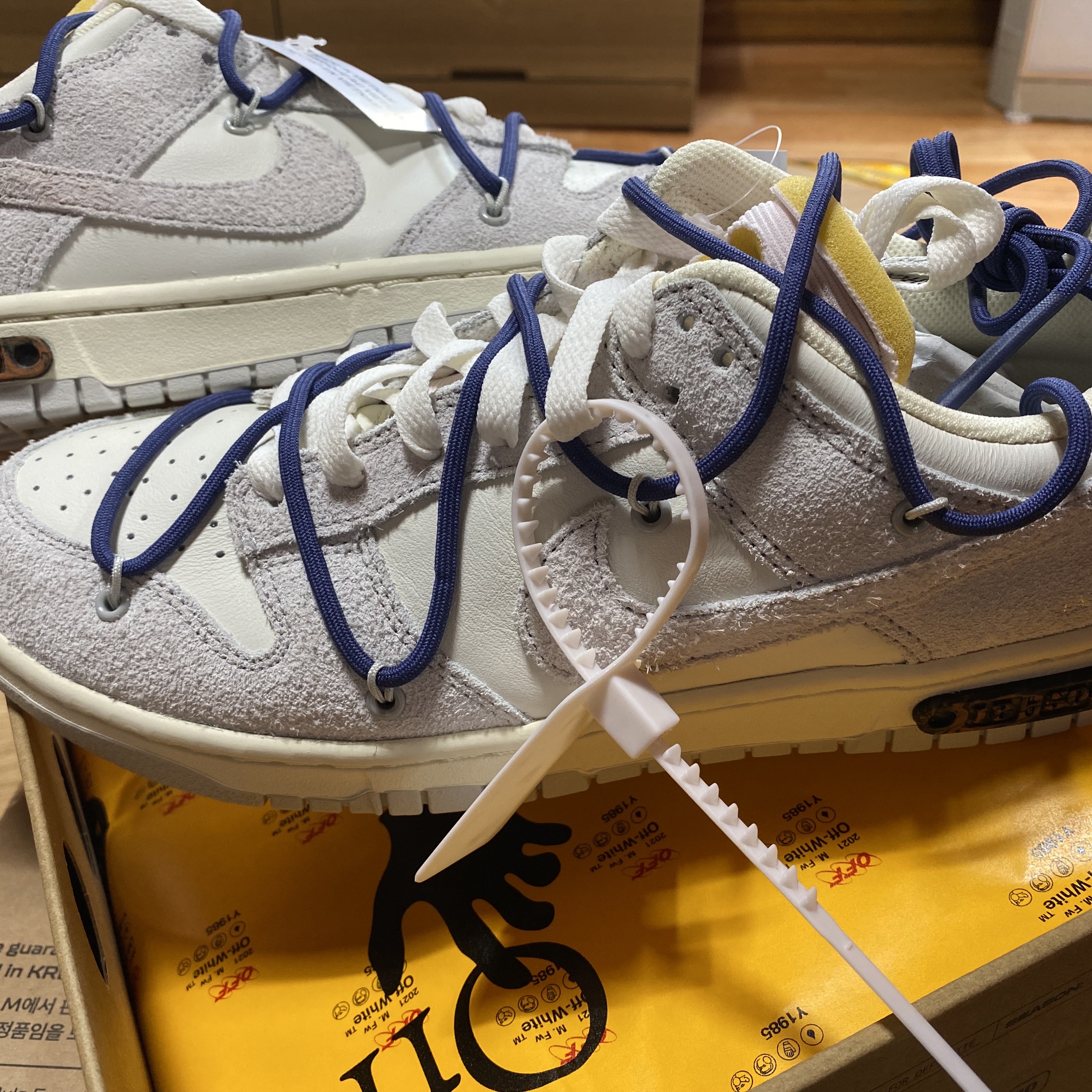 Nike x Off-White Dunk Low The 50 - Lot 18 착용 스타일