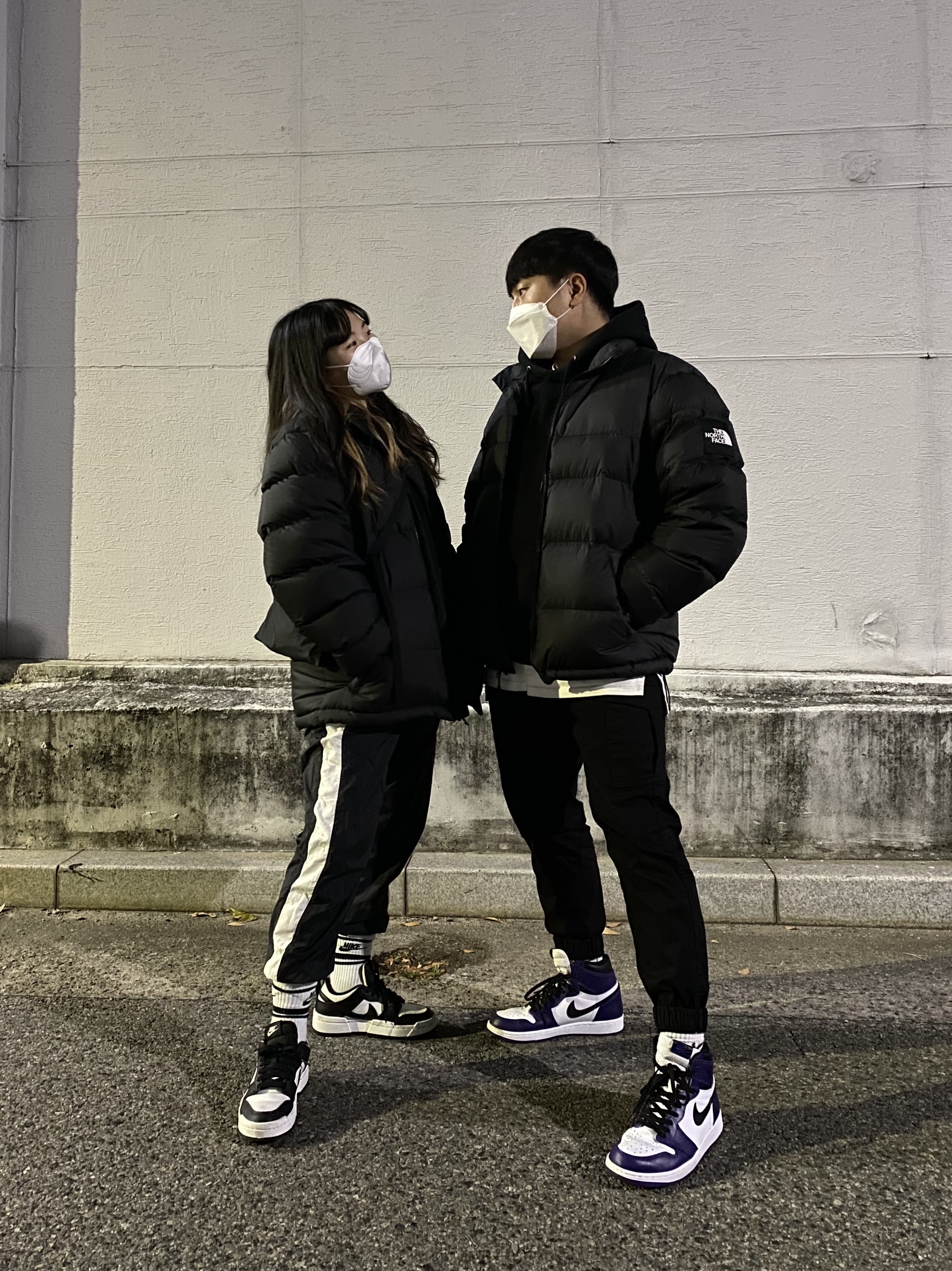 Jordan 1 Retro High OG Court Purple 2020, (W) Nike Dunk Low Disrupt Black White 착용 스타일