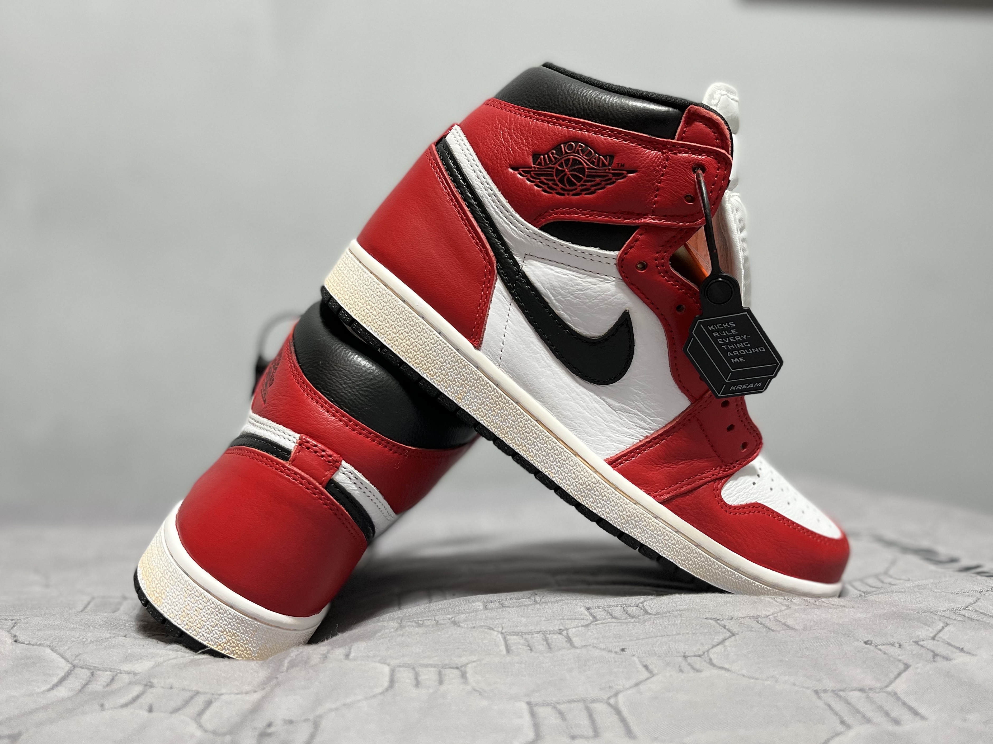 Jordan 1 Retro High OG Light Fusion Red 착용 스타일