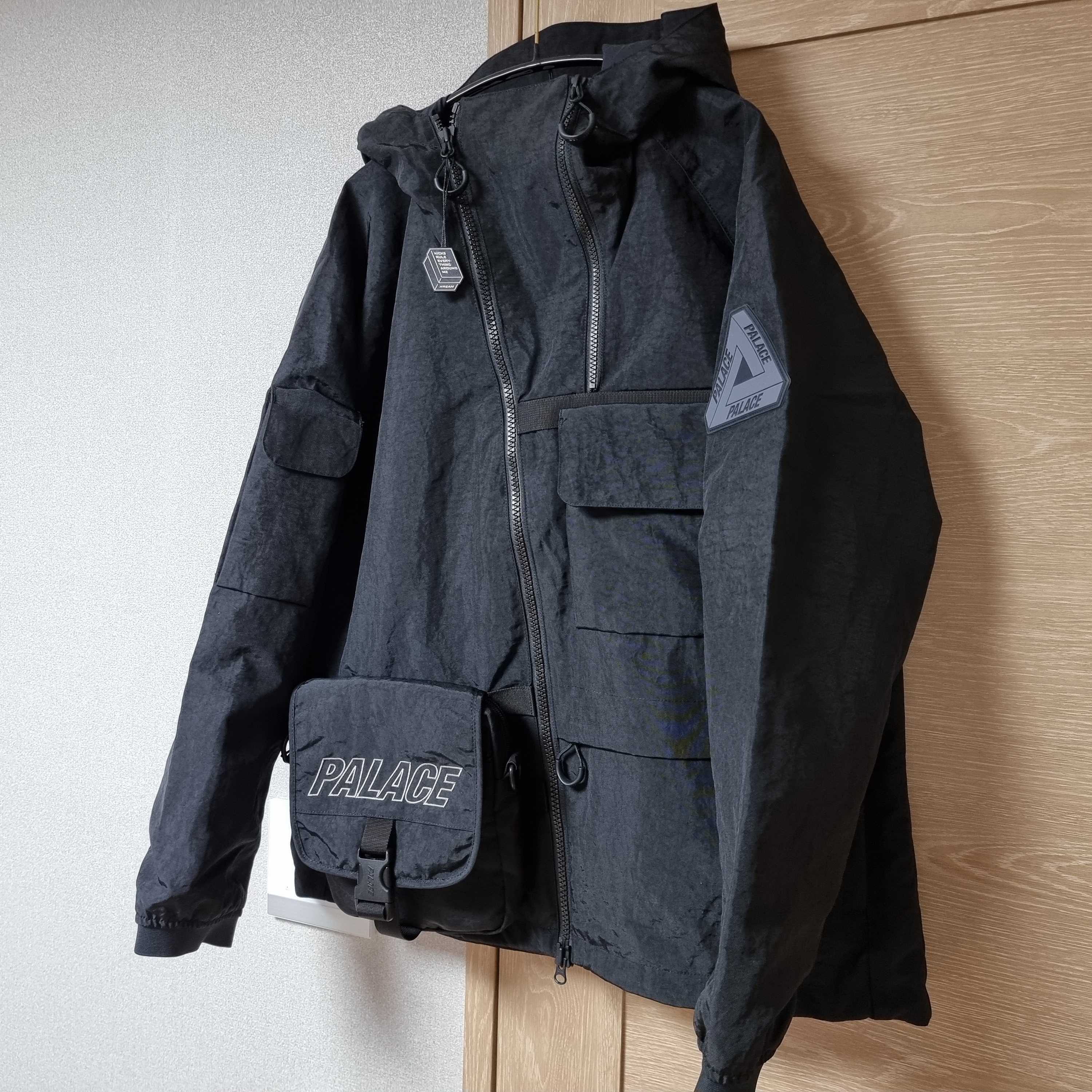 Palace Bag Jacket Black - 21FW 착용 스타일 - 2