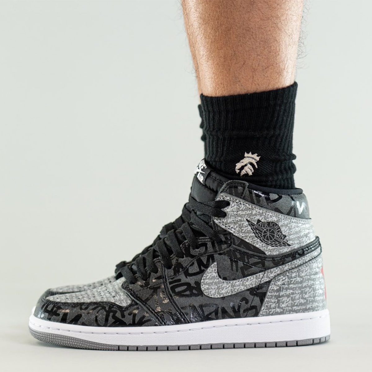 Jordan 1 Retro High OG Rebellionaire 착용 스타일 - 4
