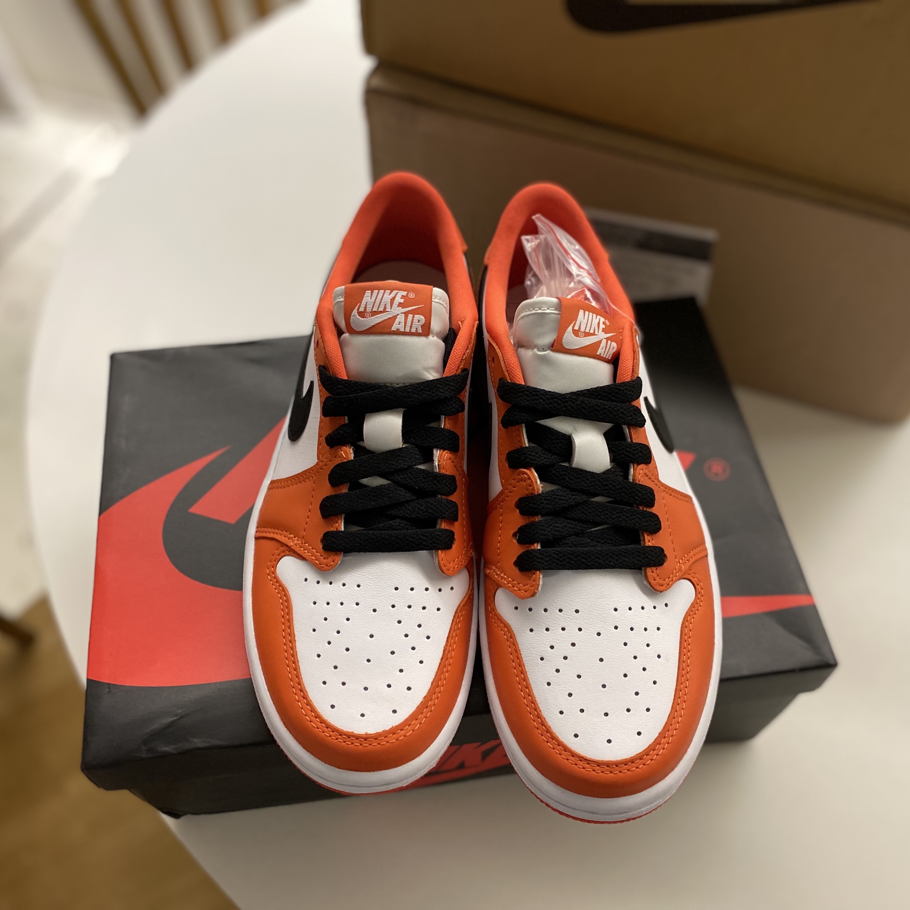 (W) Jordan 1 Low OG Starfish 착용 스타일 - 1