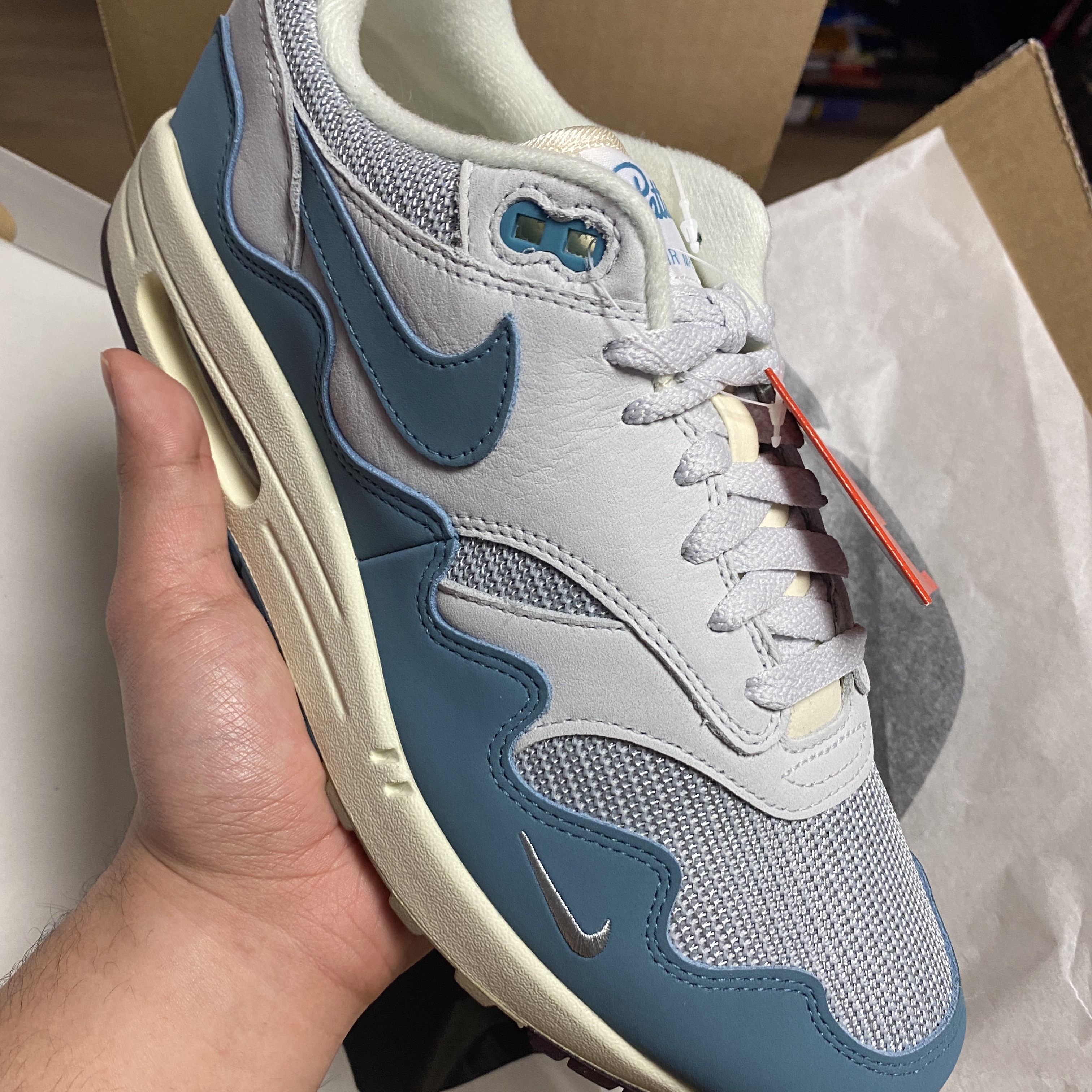 Nike x Patta Air Max 1 Noise Aqua 착용 스타일