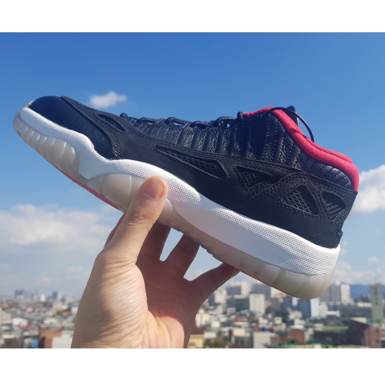 Jordan 11 Retro Low IE Bred 2021 착용 스타일