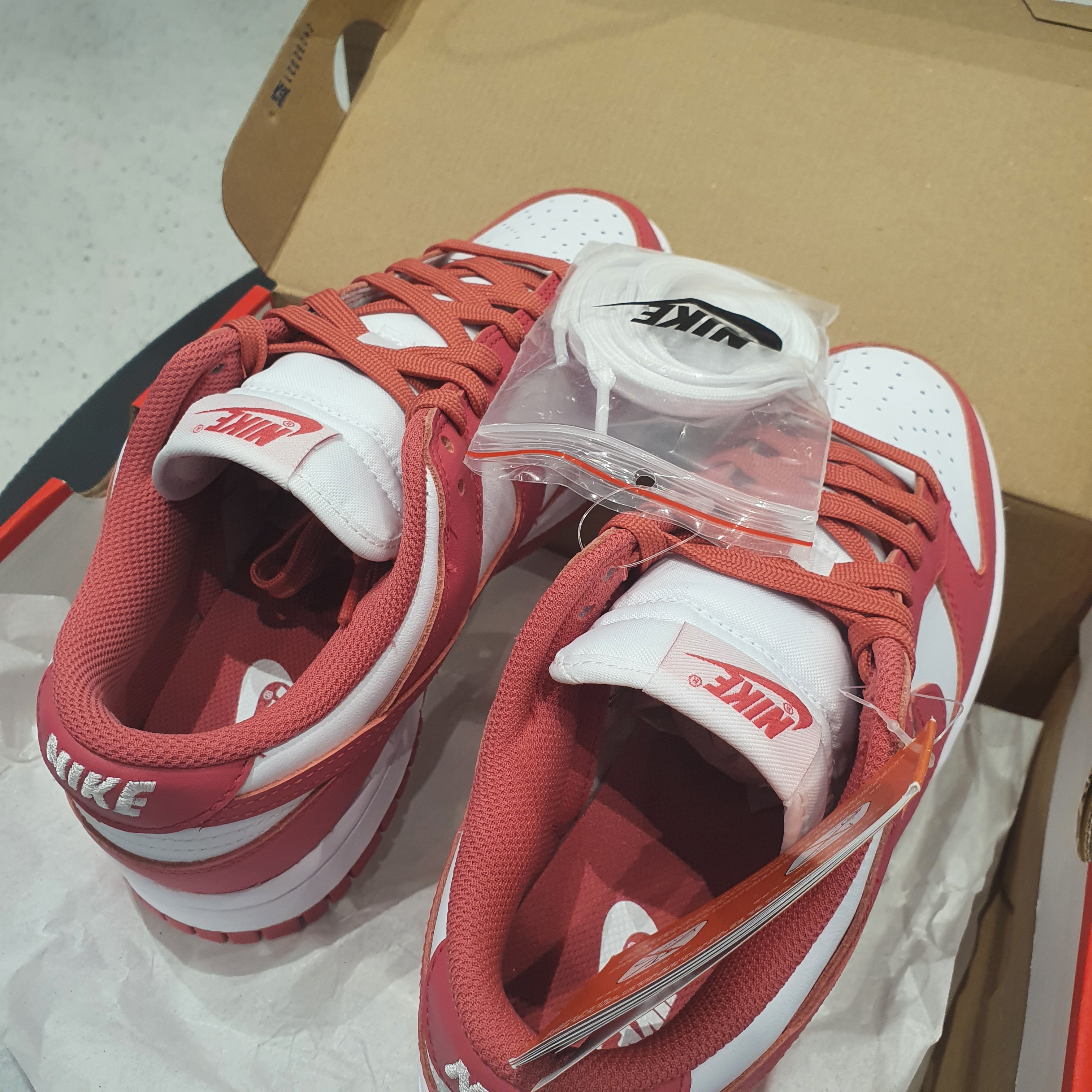 (W) Nike Dunk Low Archeo Pink 착용 스타일 - 2