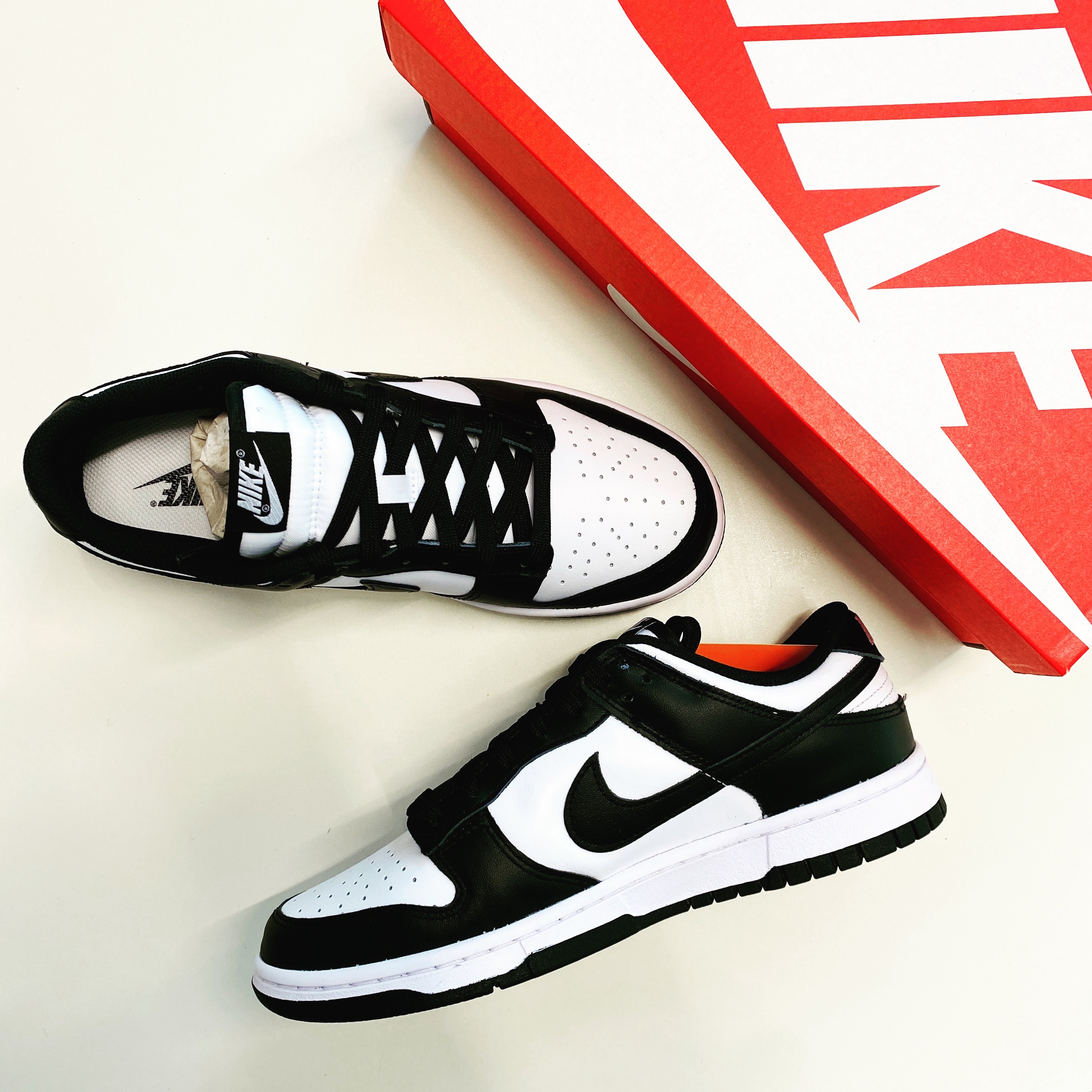 (W) Nike Dunk Low Black 착용 스타일