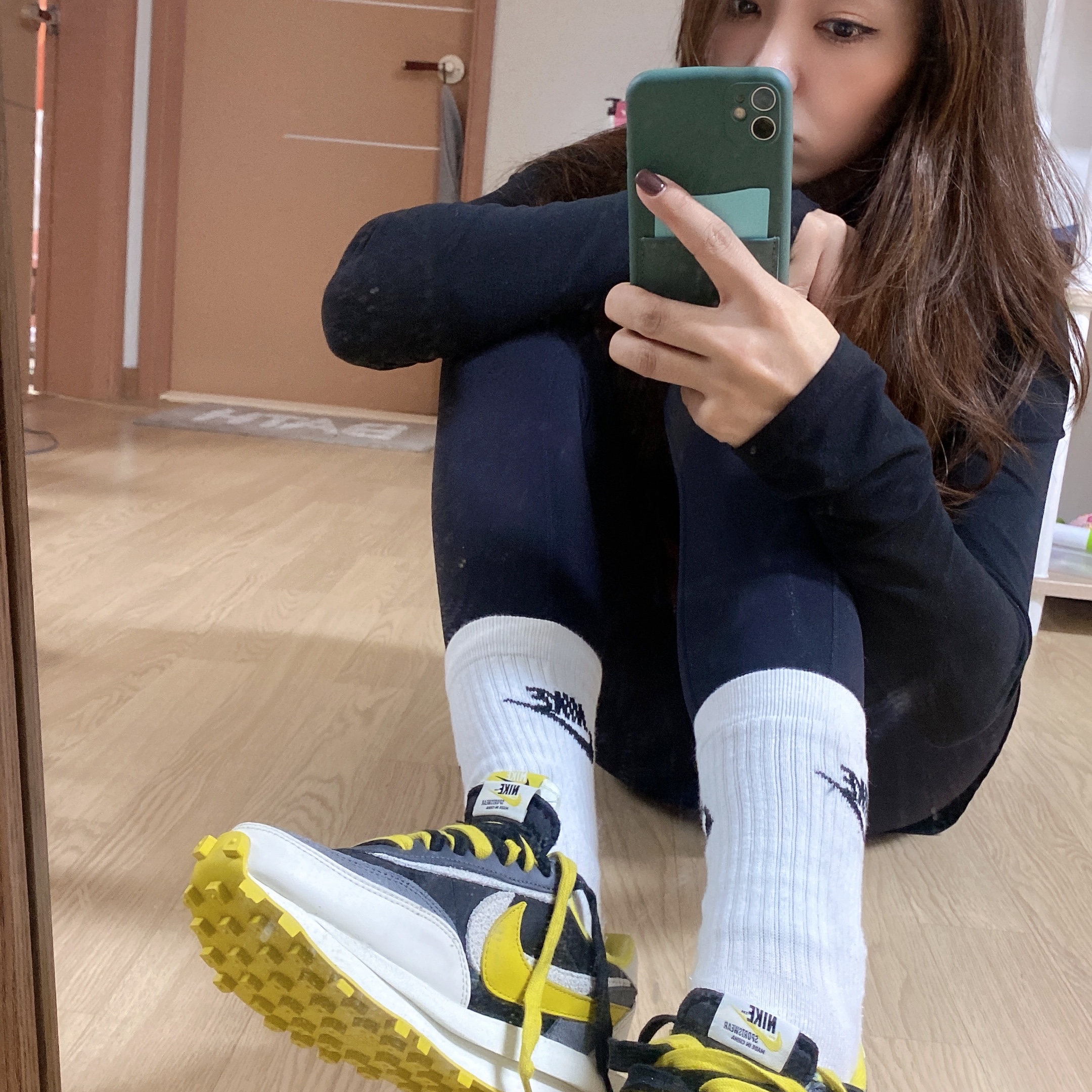 Nike x Sacai x Undercover LDWaffle Black Bright Citron 착용 스타일 - 1