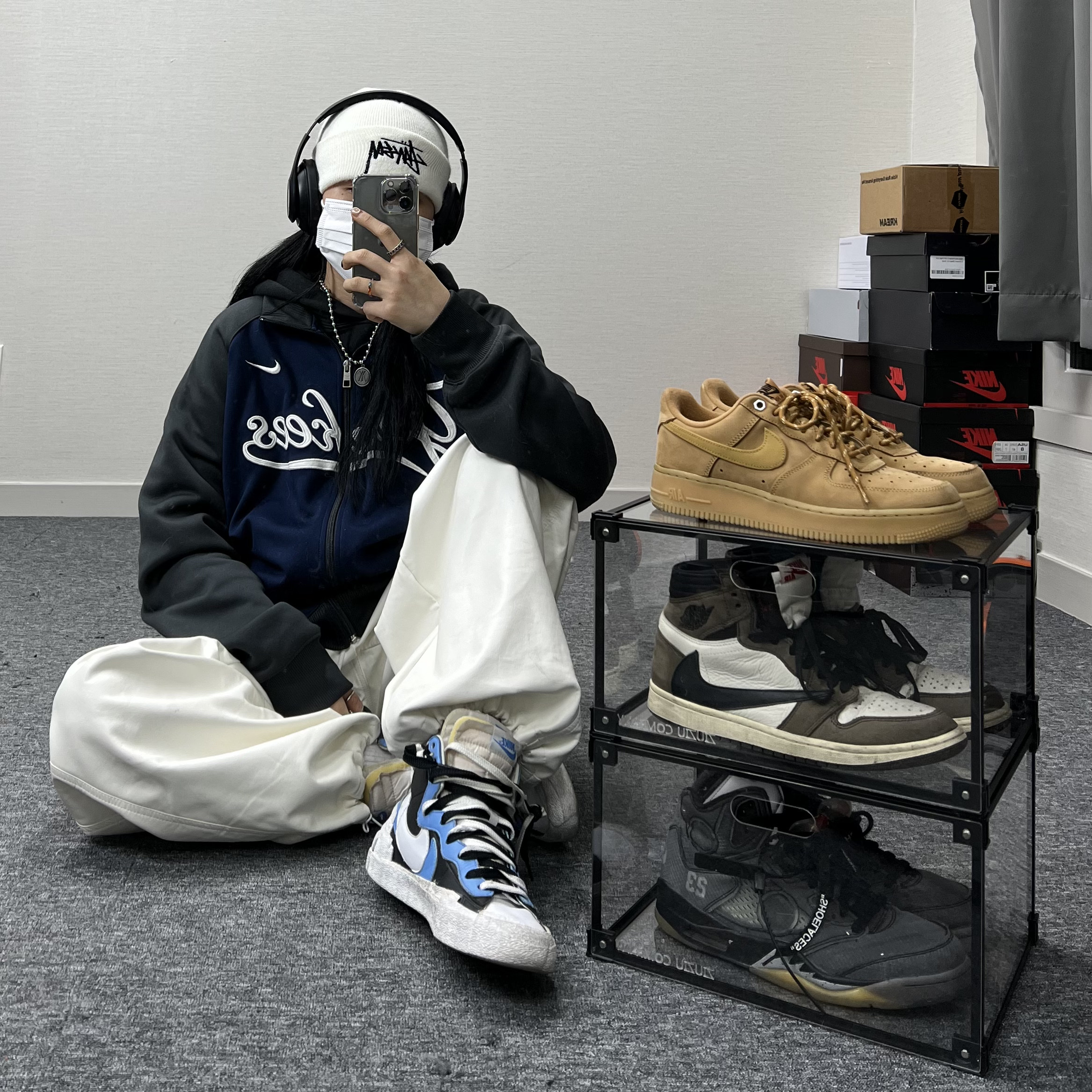 Jordan 1 x Travis Scott Retro High OG SP Mocha, Jordan 5 x Off-White Retro SP Black Muslin 착용 스타일 - 3