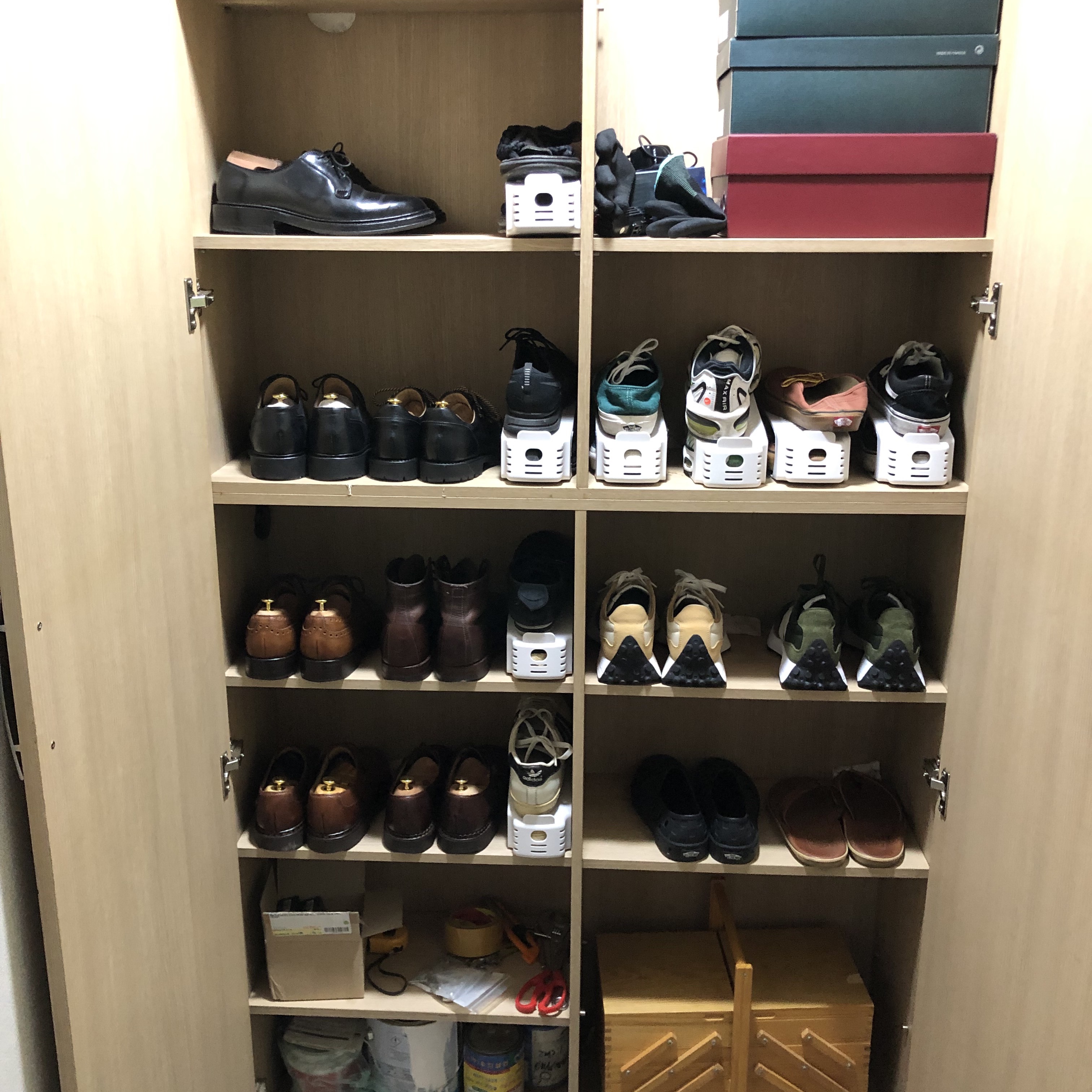 Jordan 1 x Travis Scott x Fragment Retro Low OG SP Military Blue, Jordan 1 Retro High OG Black Mocha 착용 스타일 - 2