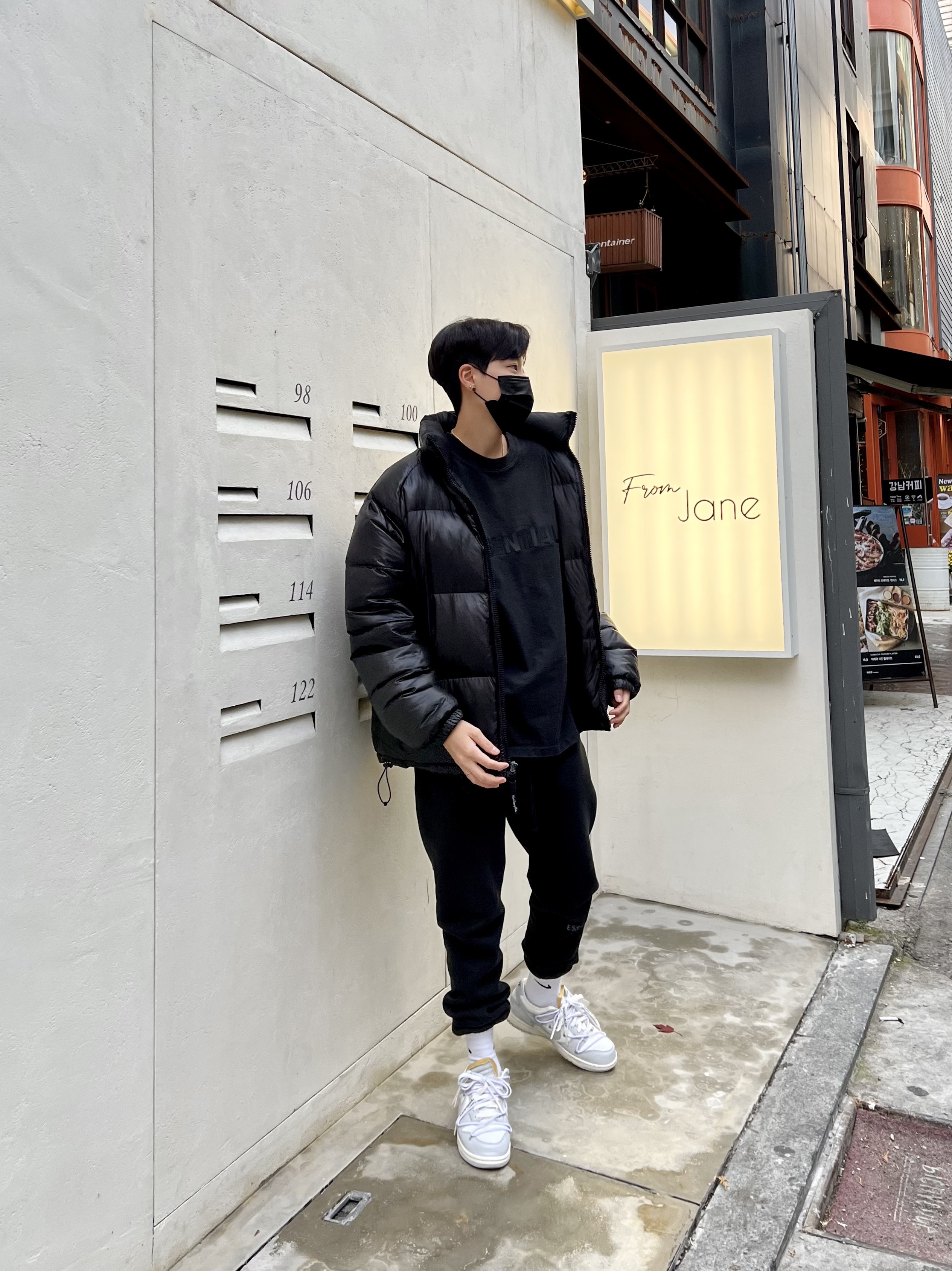Nike x Off-White Dunk Low The 50 - Lot 49, Essentials Sweatpants Black - 21SS 착용 스타일 - 1