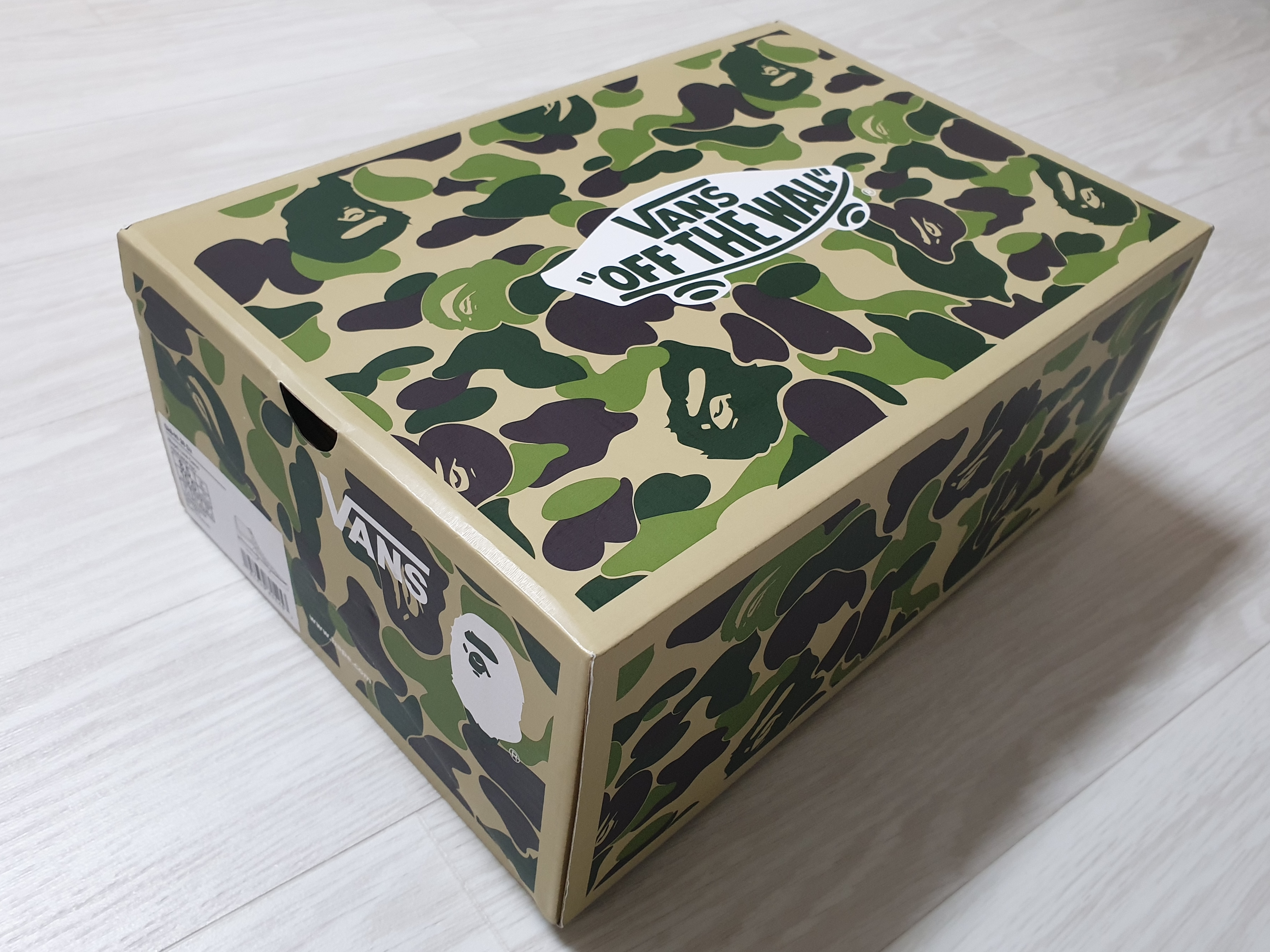 Vans x BAPE Sk8-Hi 38 DX Line ABC Camo Black 착용 스타일 - 1