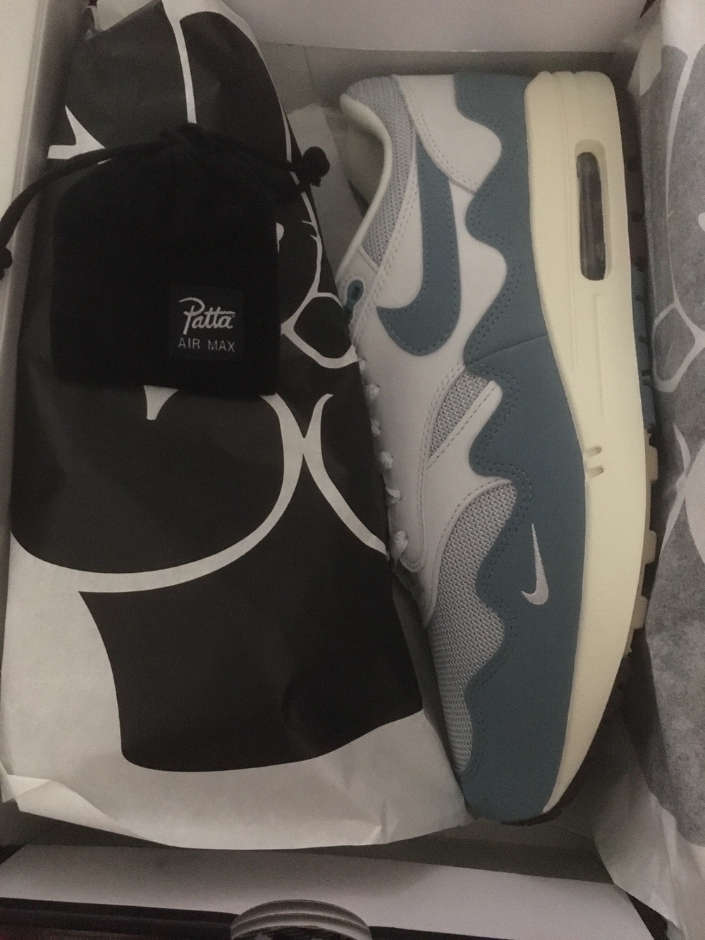 Nike x Patta Air Max 1 Noise Aqua 착용 스타일