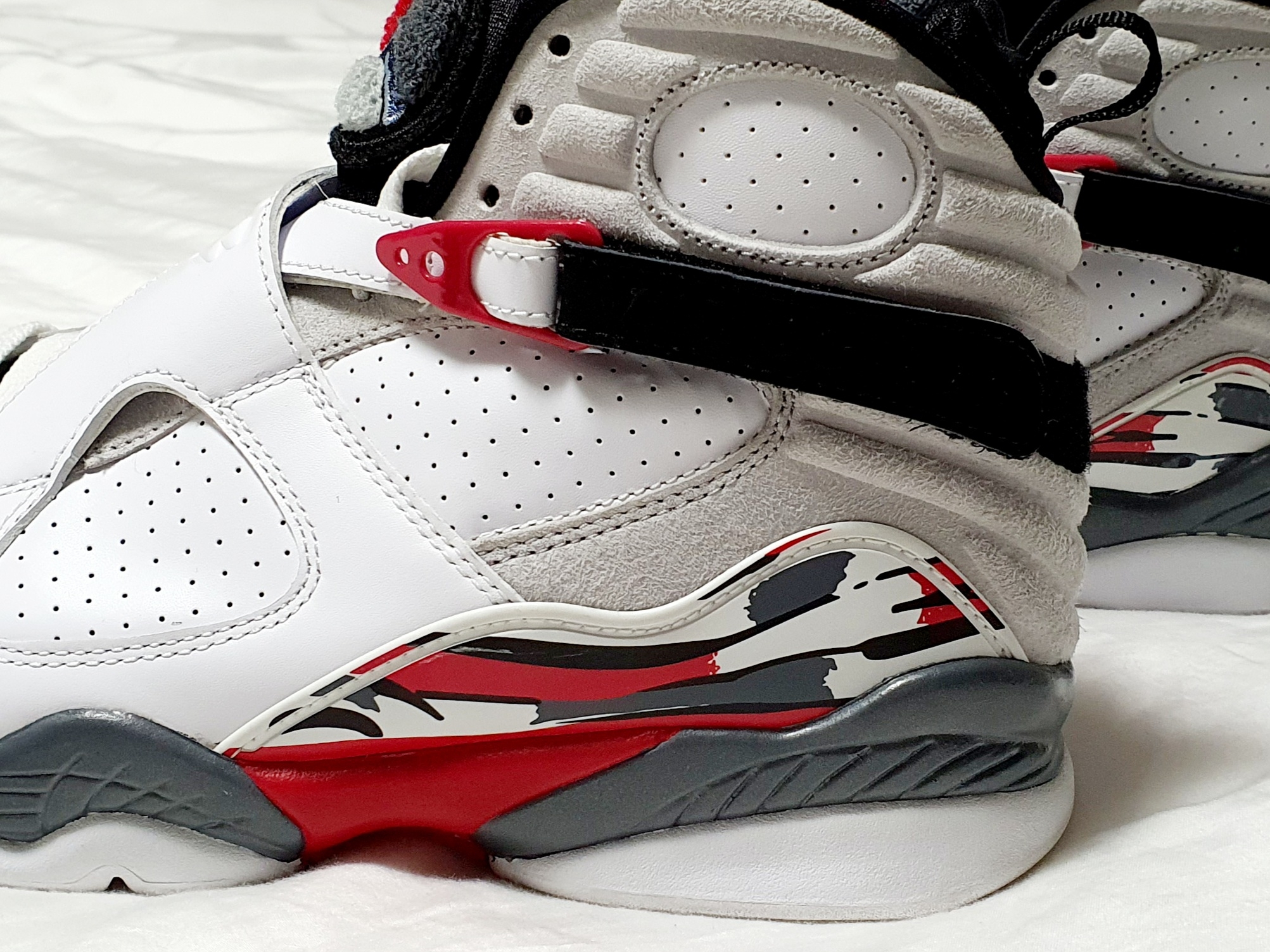 Jordan 8 Retro Bugs Bunny 2013 착용 스타일 - 4