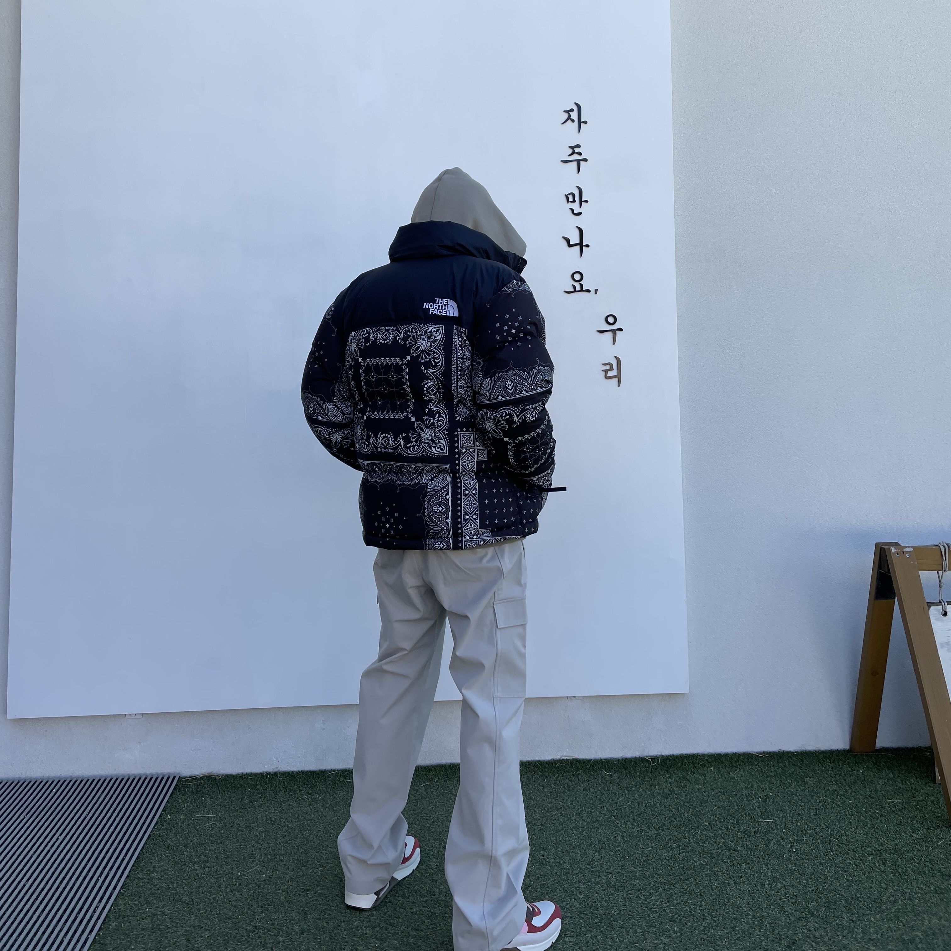 The North Face 1996 Novelty Nuptse Jacket Real Black - 21FW, Supreme Bandana Camp Cap Black - 21SS 착용 스타일 - 2